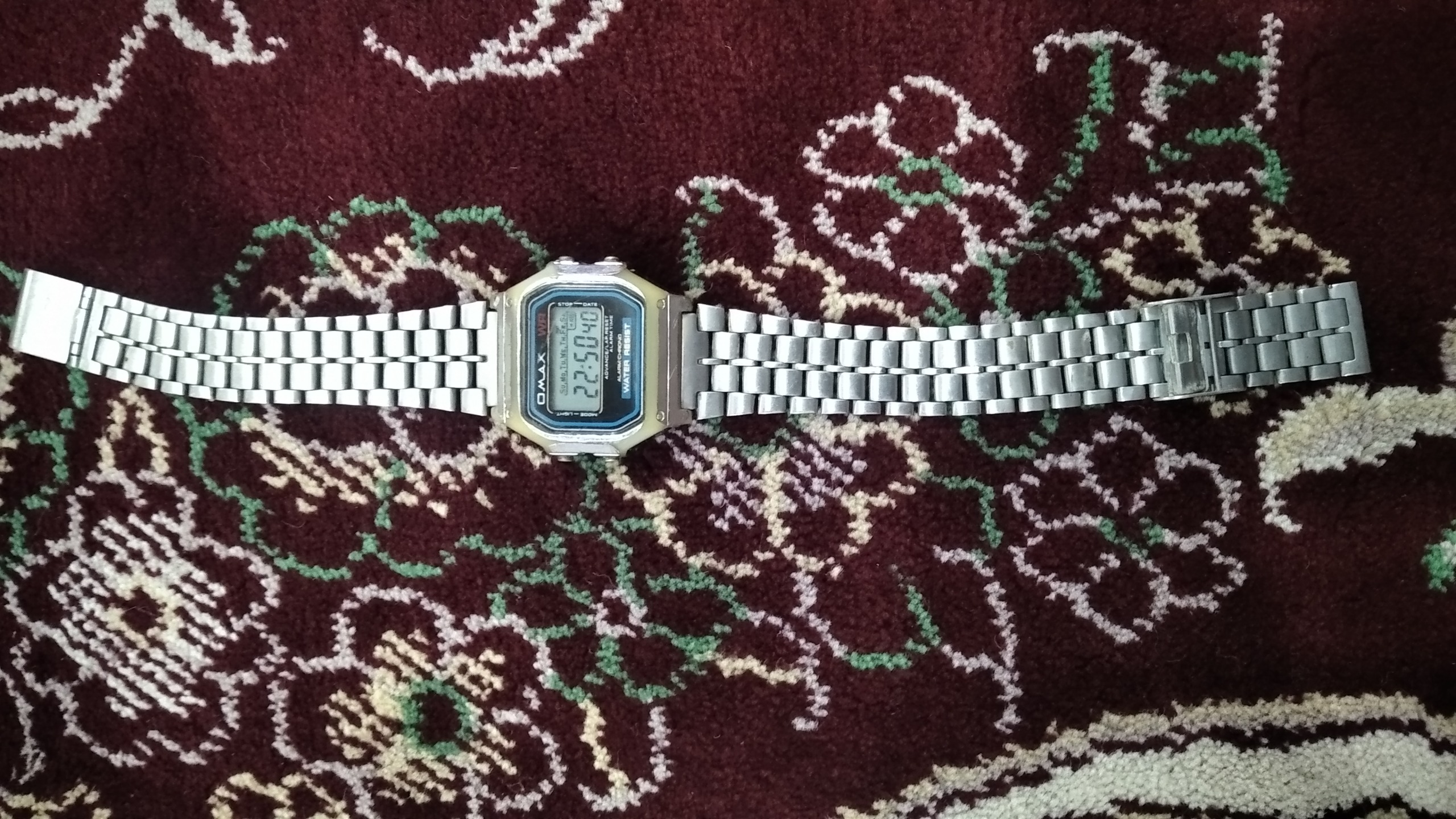 ساعت دیجیتال اوماکس
