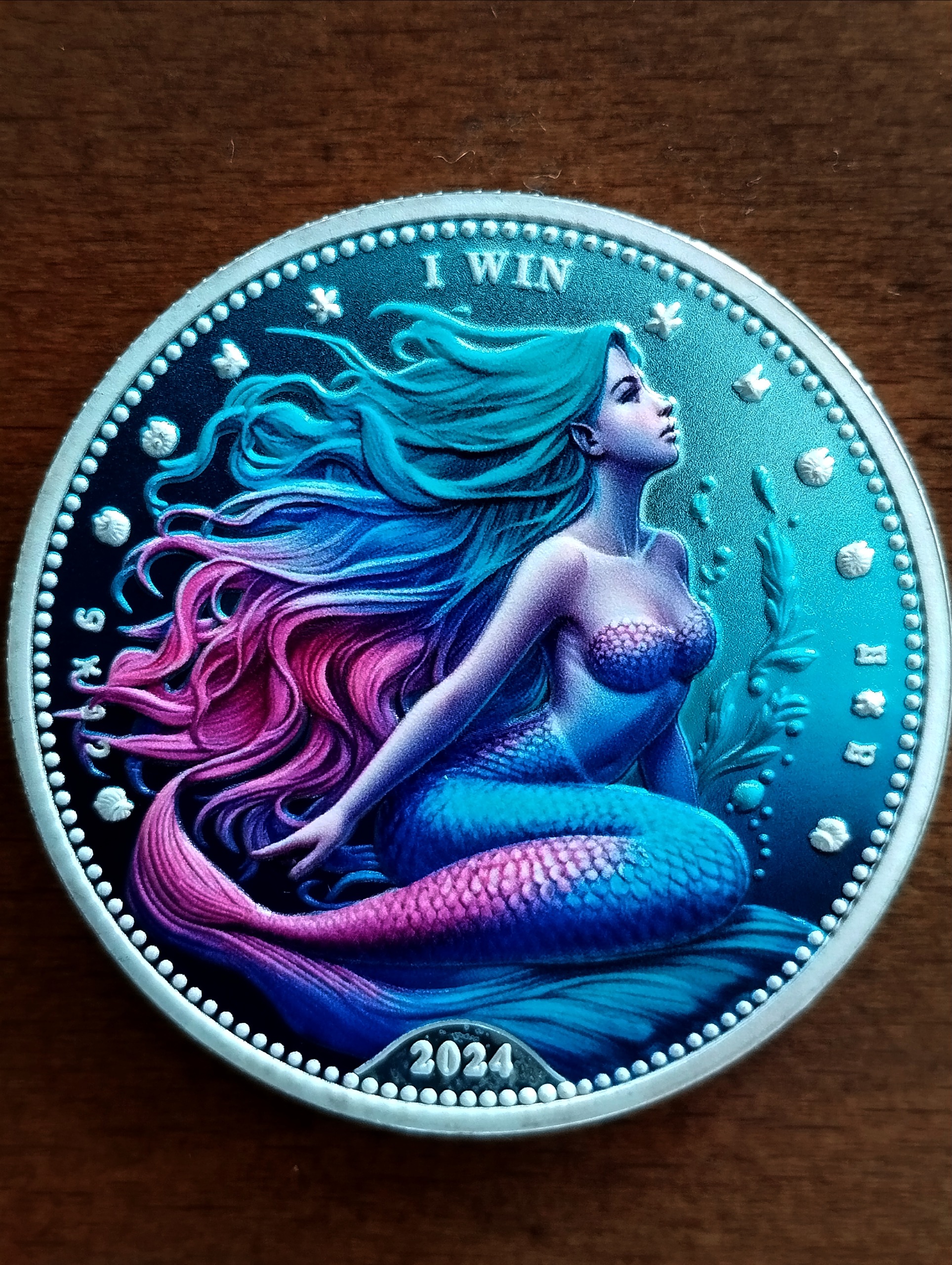 سکه پری دریایی روکش نقره بسیار زیبا