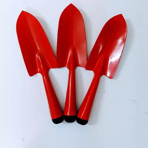 بیلچه کشاورزی فلزی قرمز