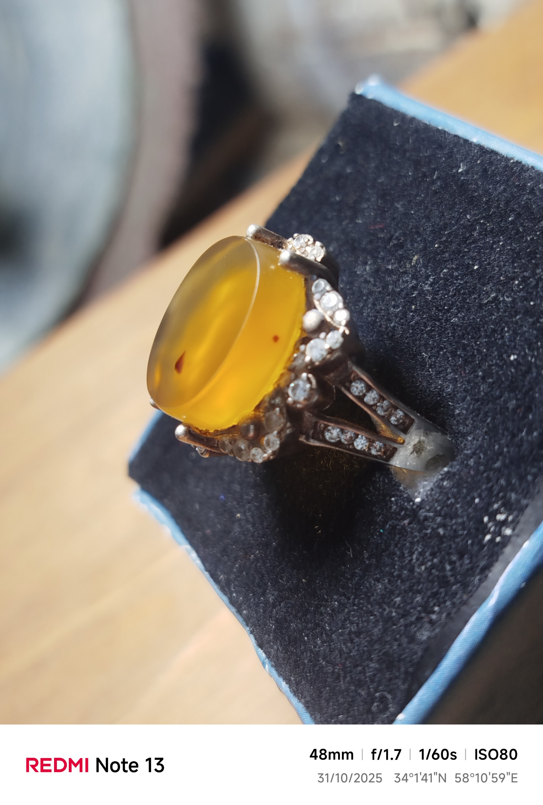 انگشتر زنانه (رکاب نقره 925) با نگین عقیق عسلی