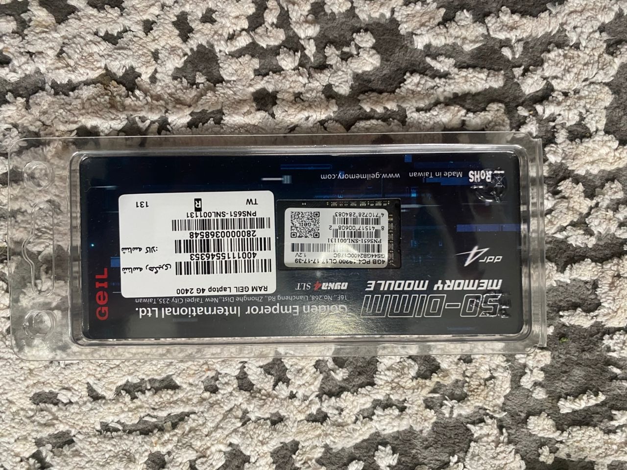 2 عدد رم 16 و 4 گیگ ddr4  لپ تاپ