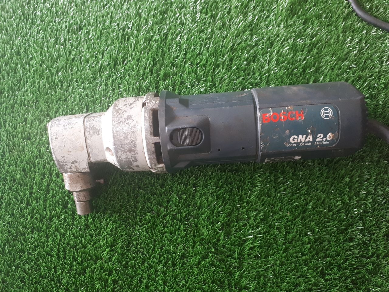 قیچی برقی بوش