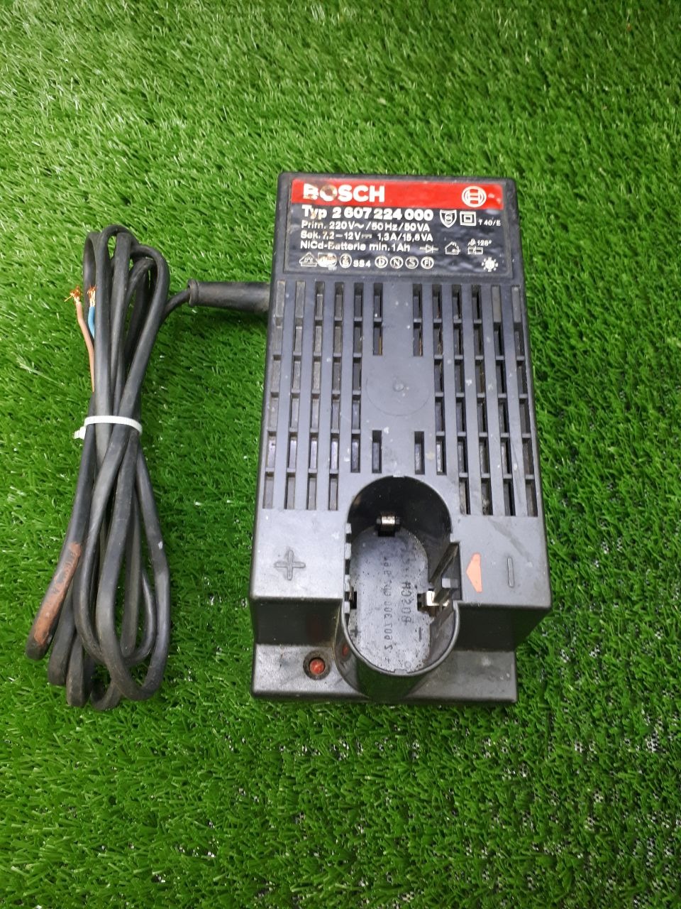 شارژر قدیمی بوش
