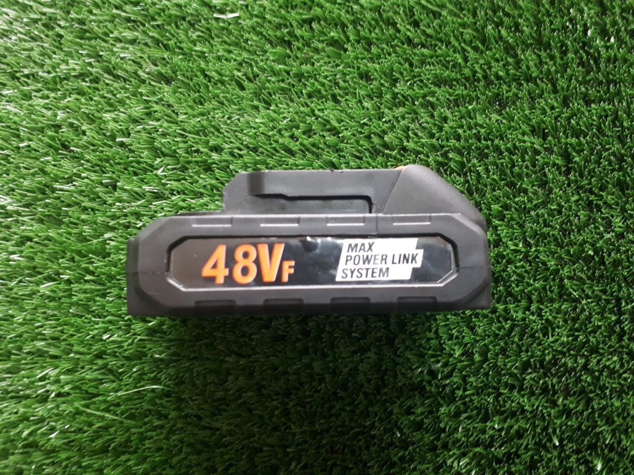 باتری 18 ولت