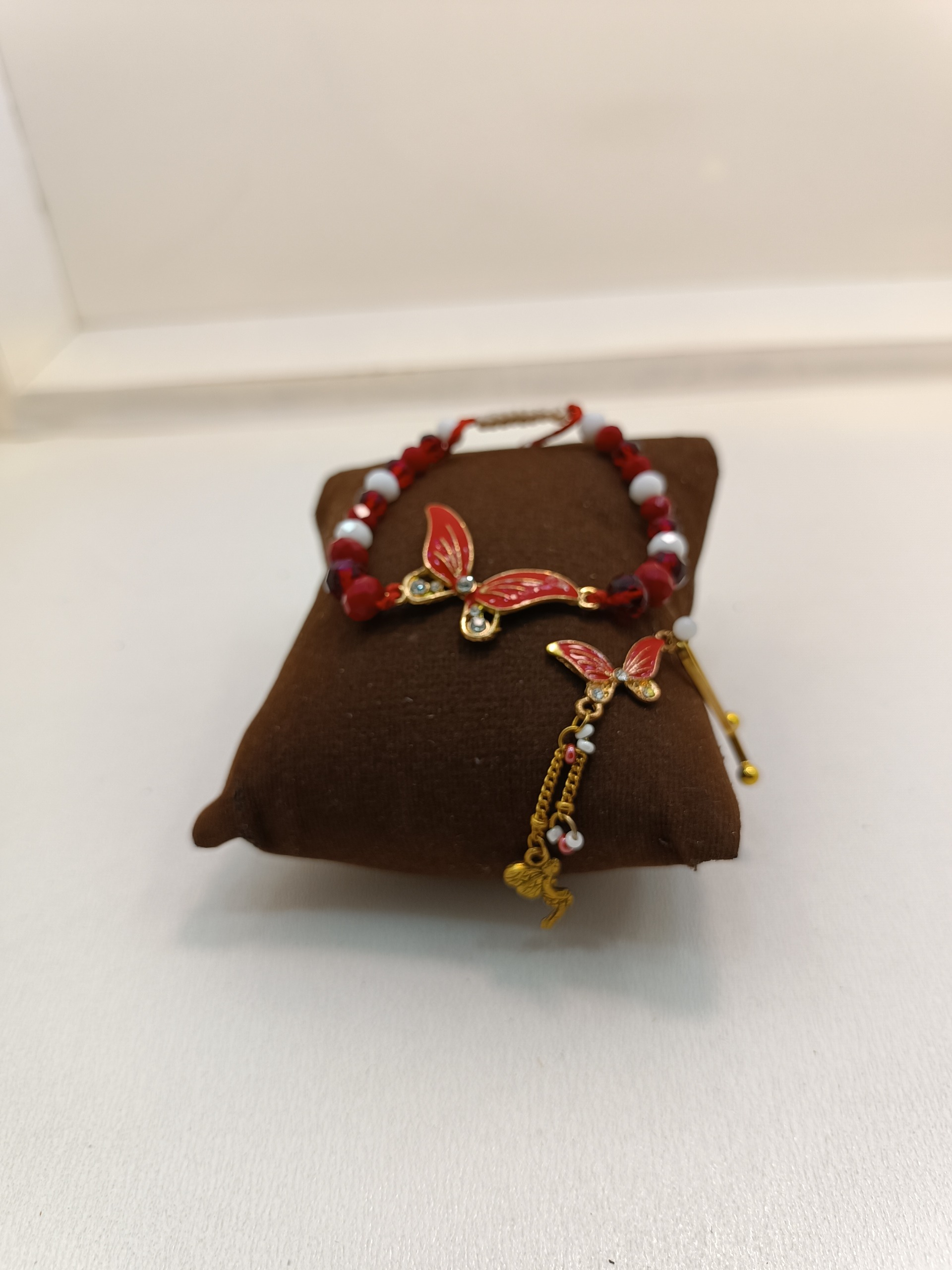 دستبند و گیره حجاب پروانه بزرگ
