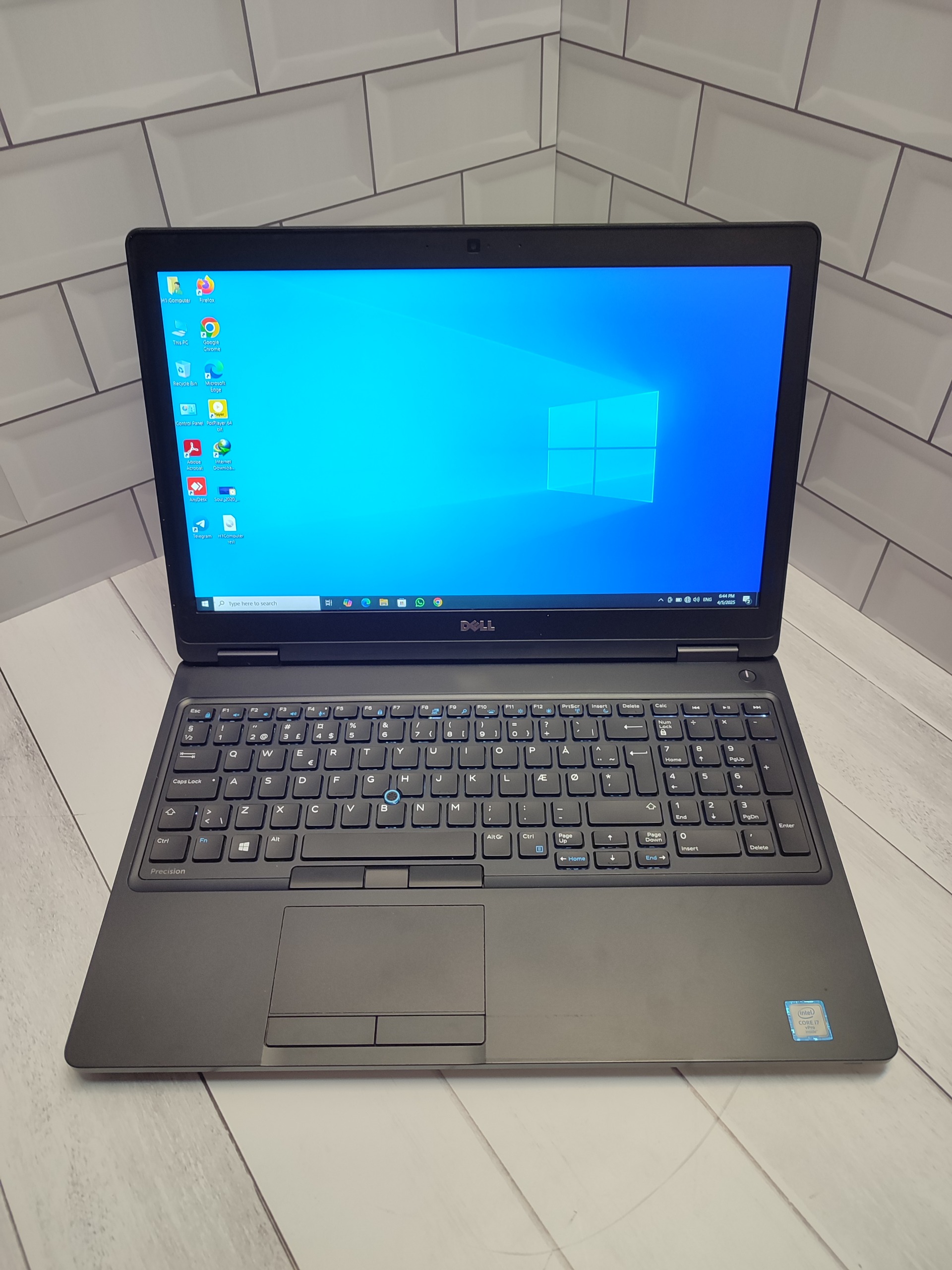 لپ تاپ Dell مدل 3520