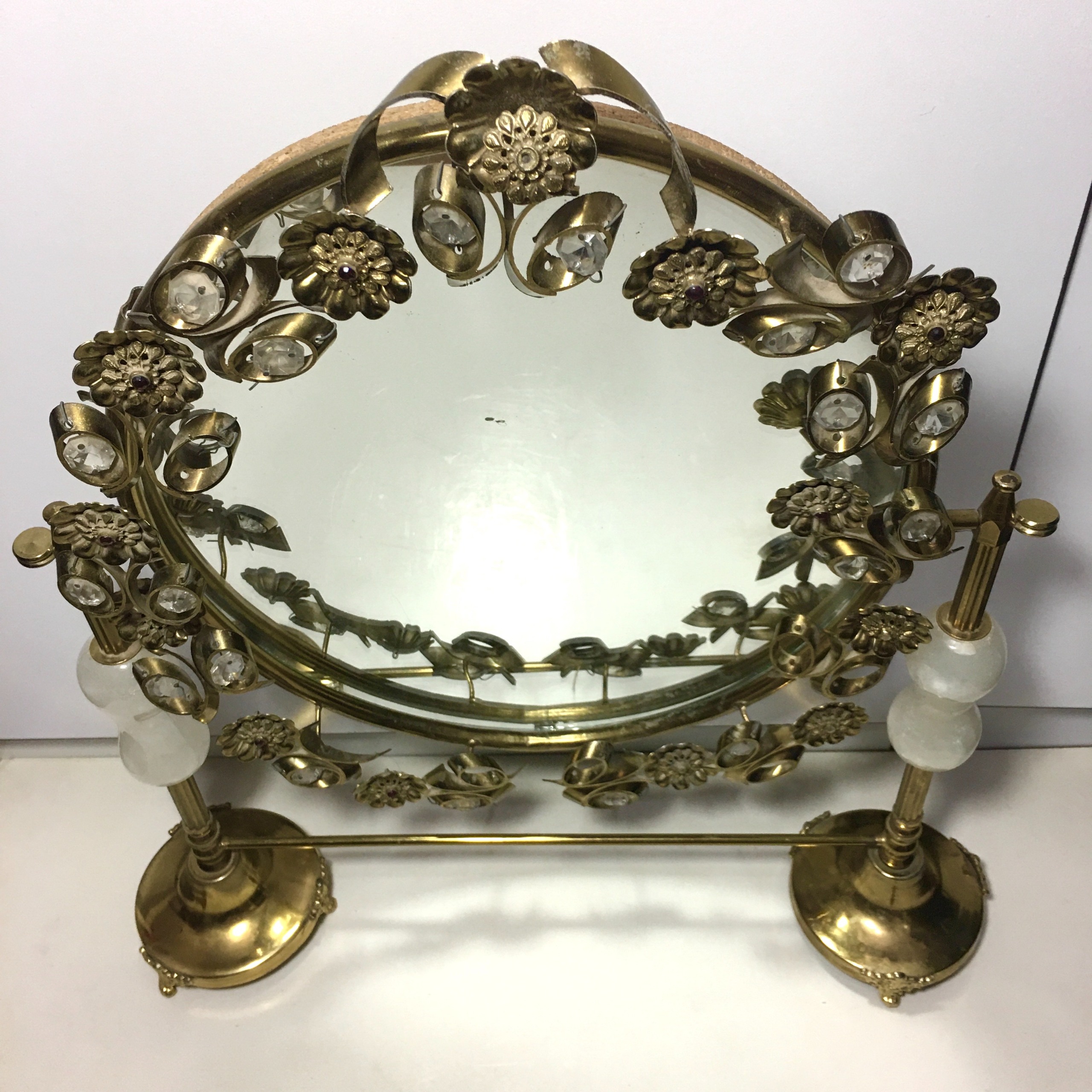 آینه قدیمی نوستالژیک و دکوری