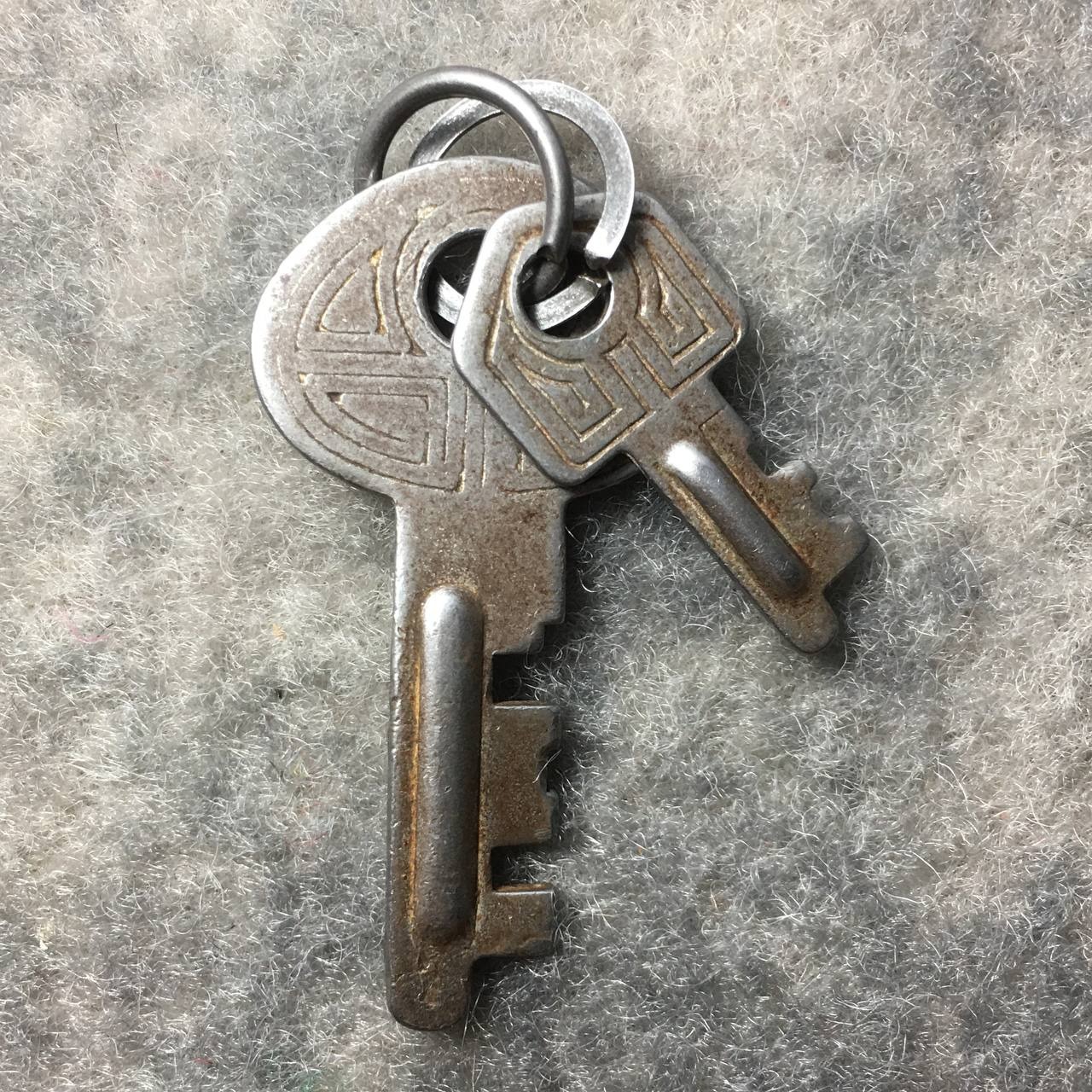 ست دو کلید قدیمی (بزرگ و کوچک) - قدیمی و کمیاب