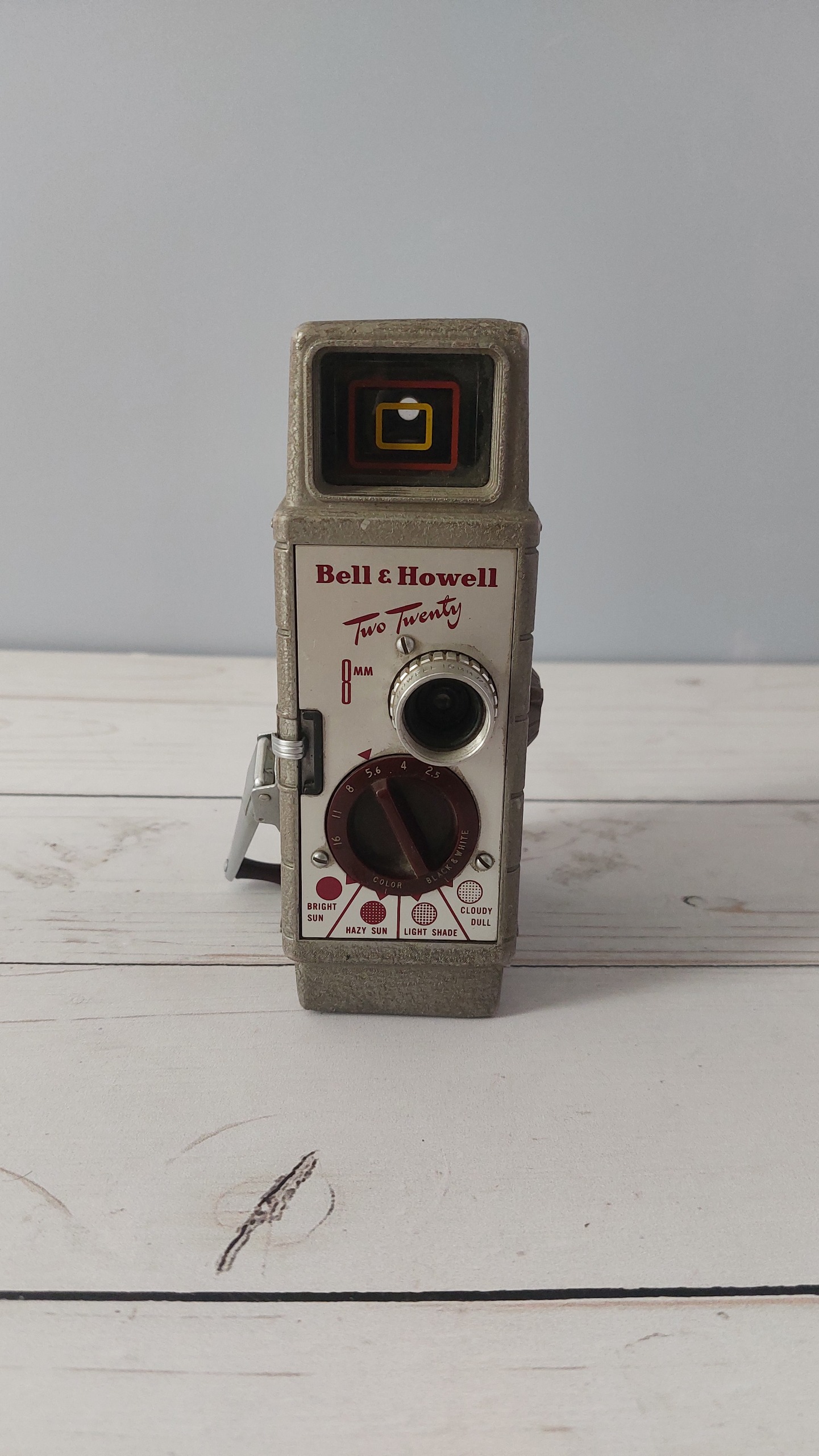 دوربین bell and howell