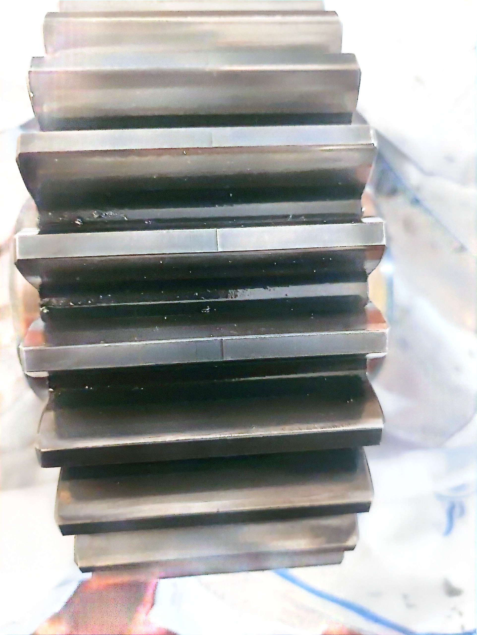 چرخ دنده،توپی بلبرینگ ..بنز ده تن .آلمانی اصل