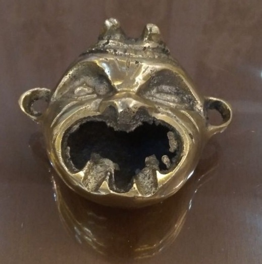 زیرسیگاری برنجی سرغول