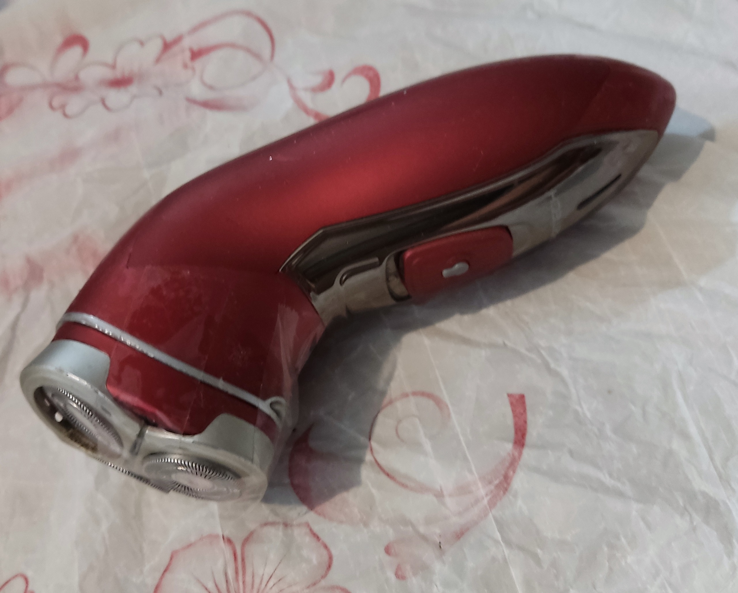 ماشین ریش تراش سه موتوره