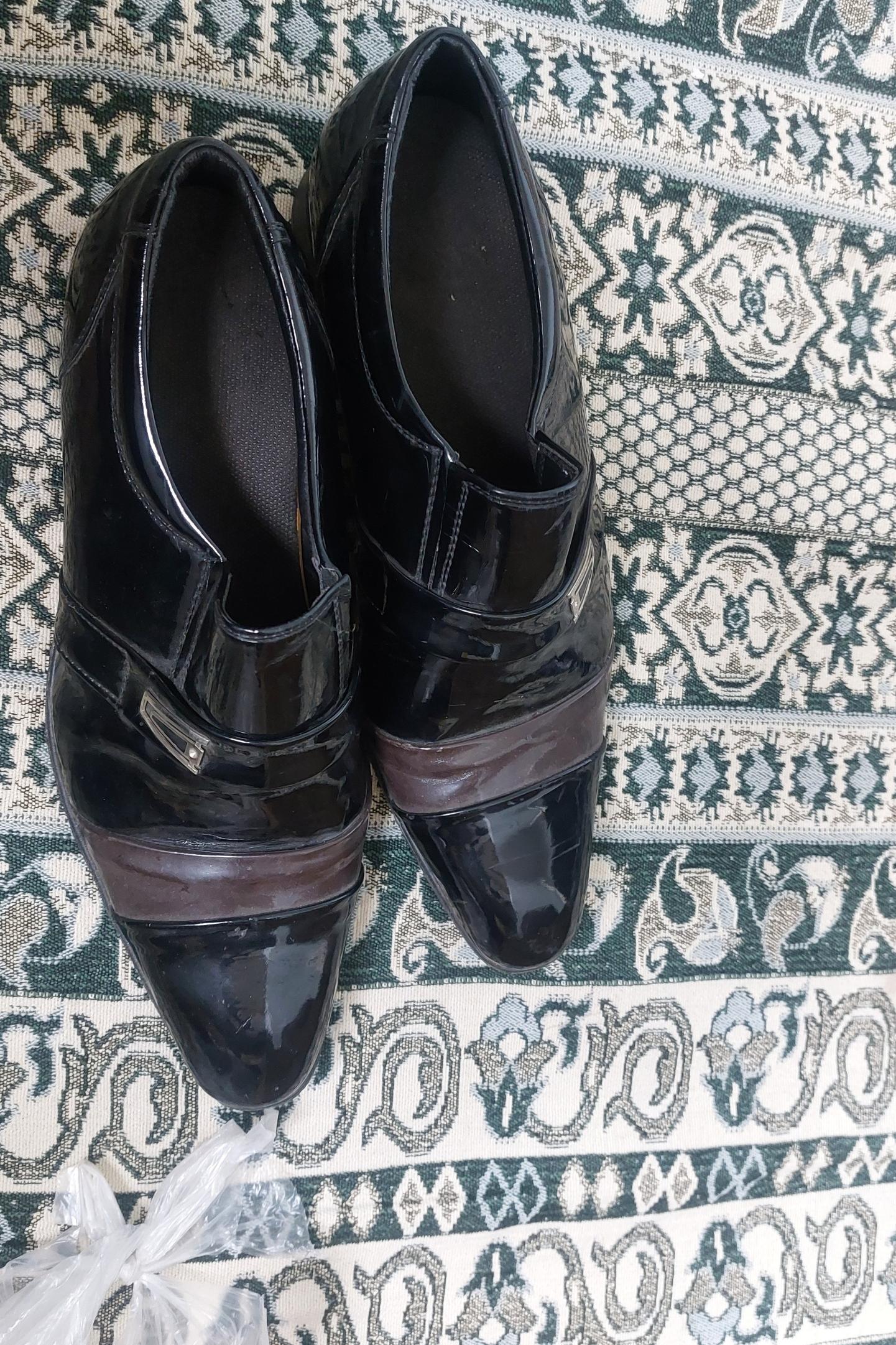 کفش مردانه ورنی