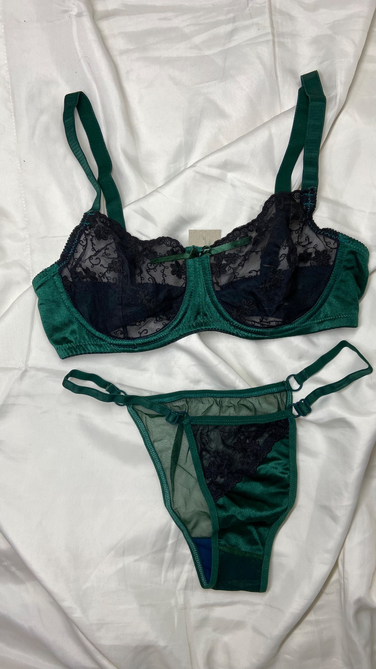 ست لباس زیر تور گاز