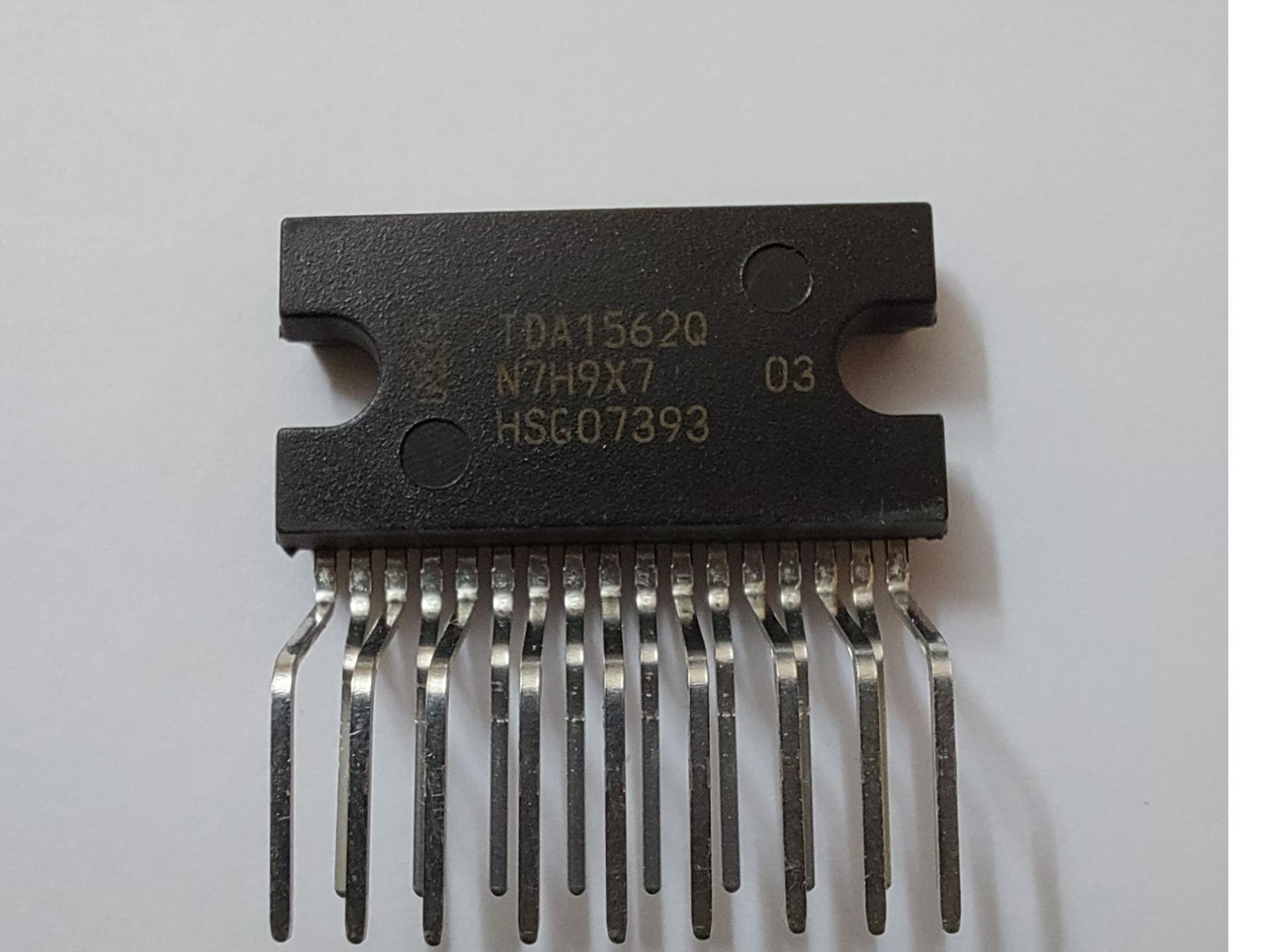 IC آمپلی فایر فیلیپس TDA1562Q (تیوب 23 تایی)