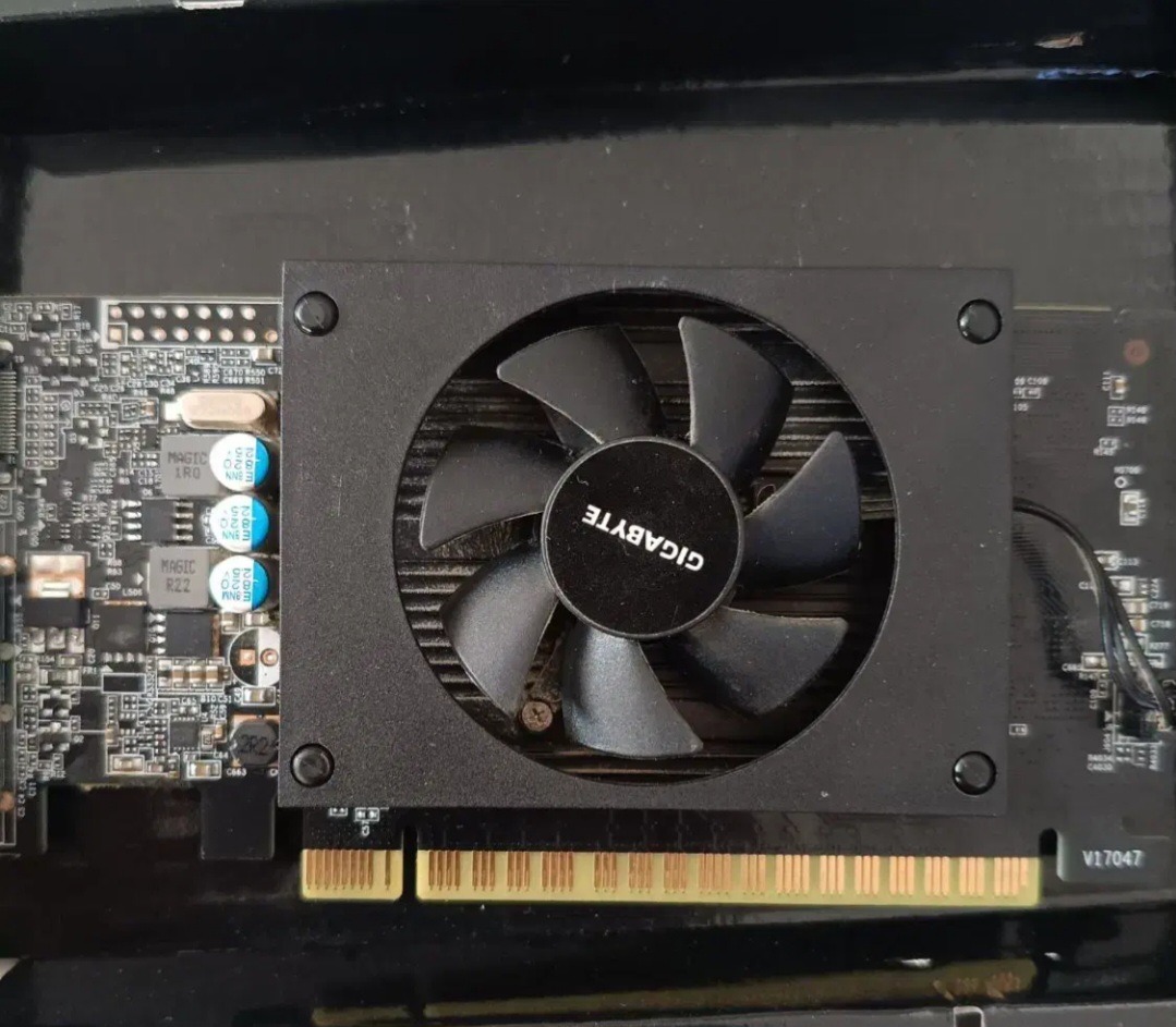 کارت گرافیگ gt710 2g