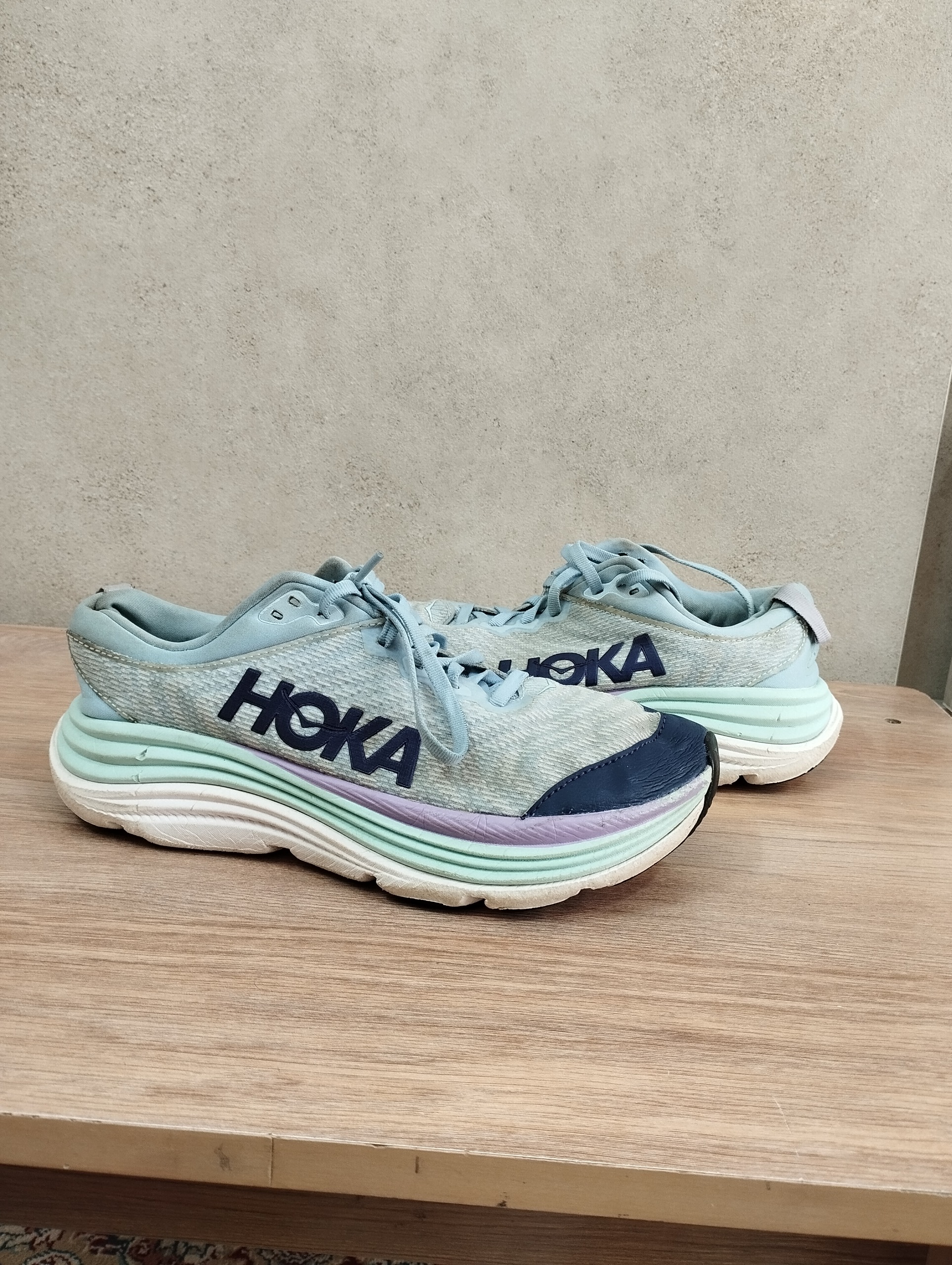کتونی اورجینال برند HOKA سایز39