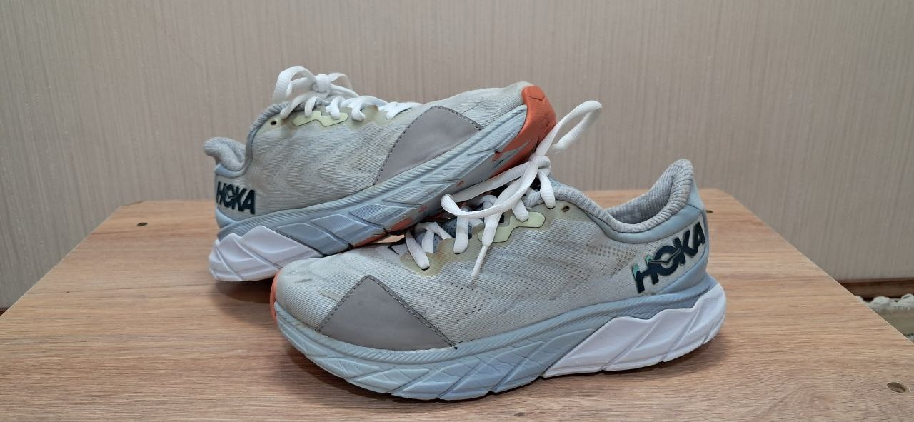 کفش اورجینال برند HOKA سایز سایز40.5
