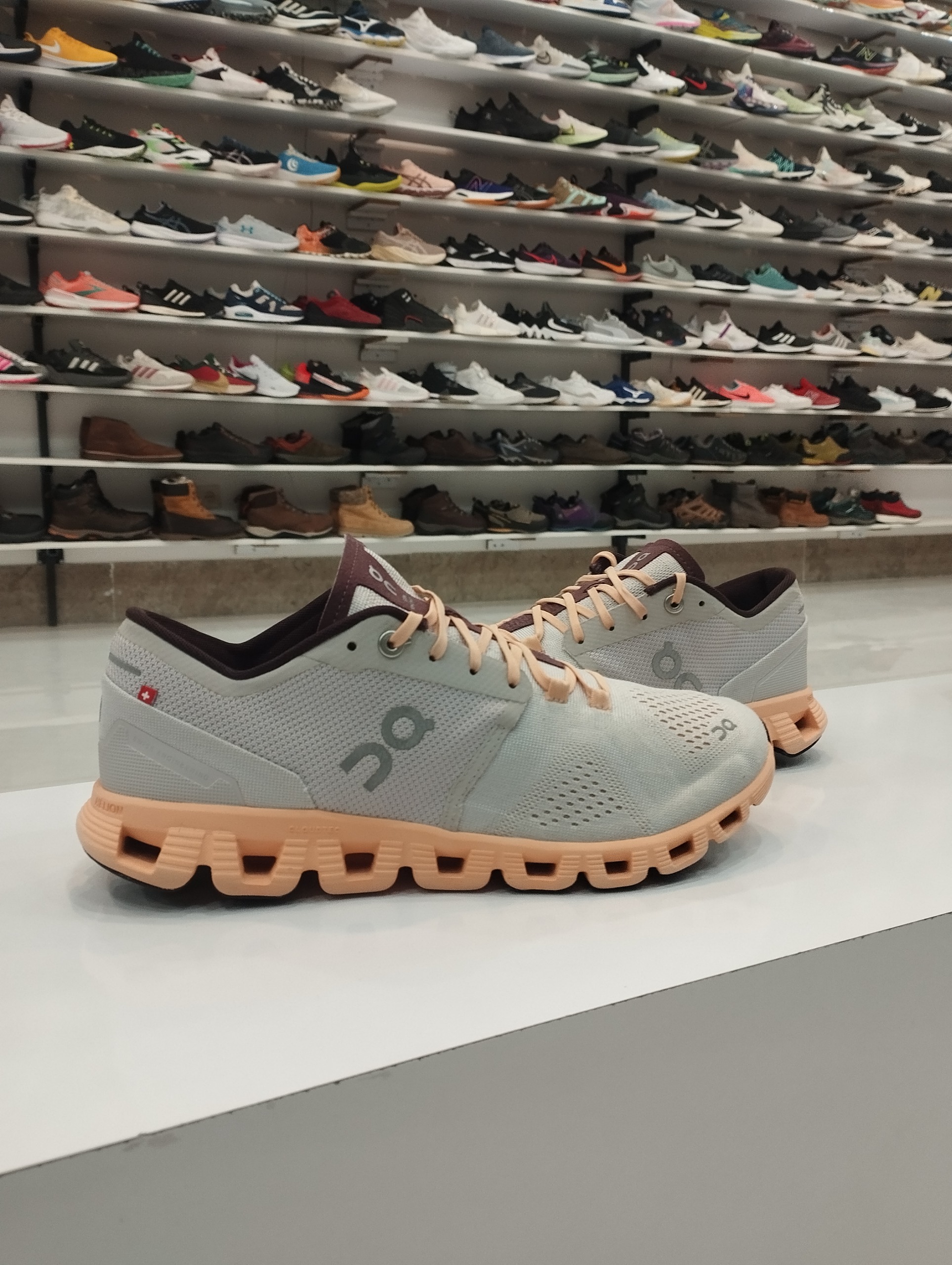 کفش اورجینال برند ENGINEERING سایز 40