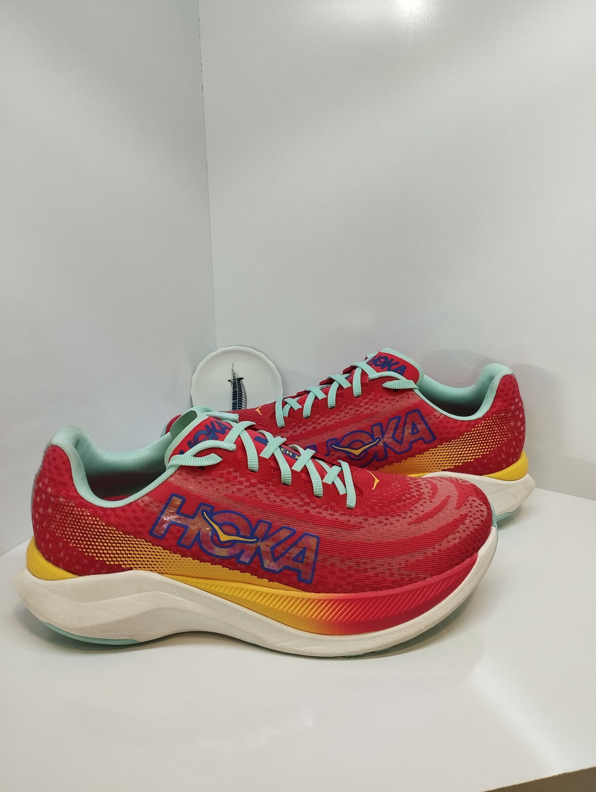کتونی اورجینال برند HOKA سایز 42