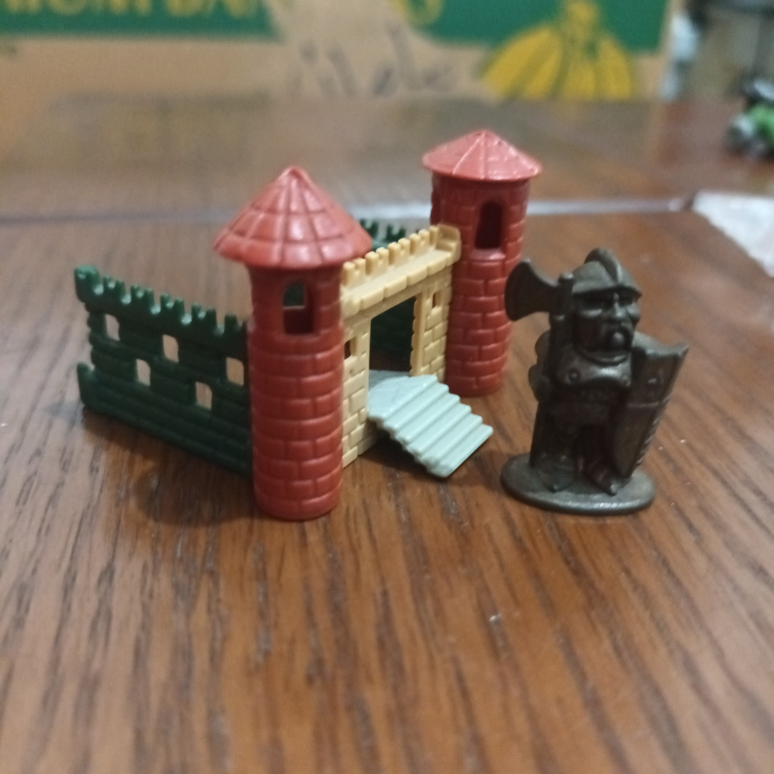 جایزه شانسی کیندر سوپرایز ( تخم مرغ شانسی)