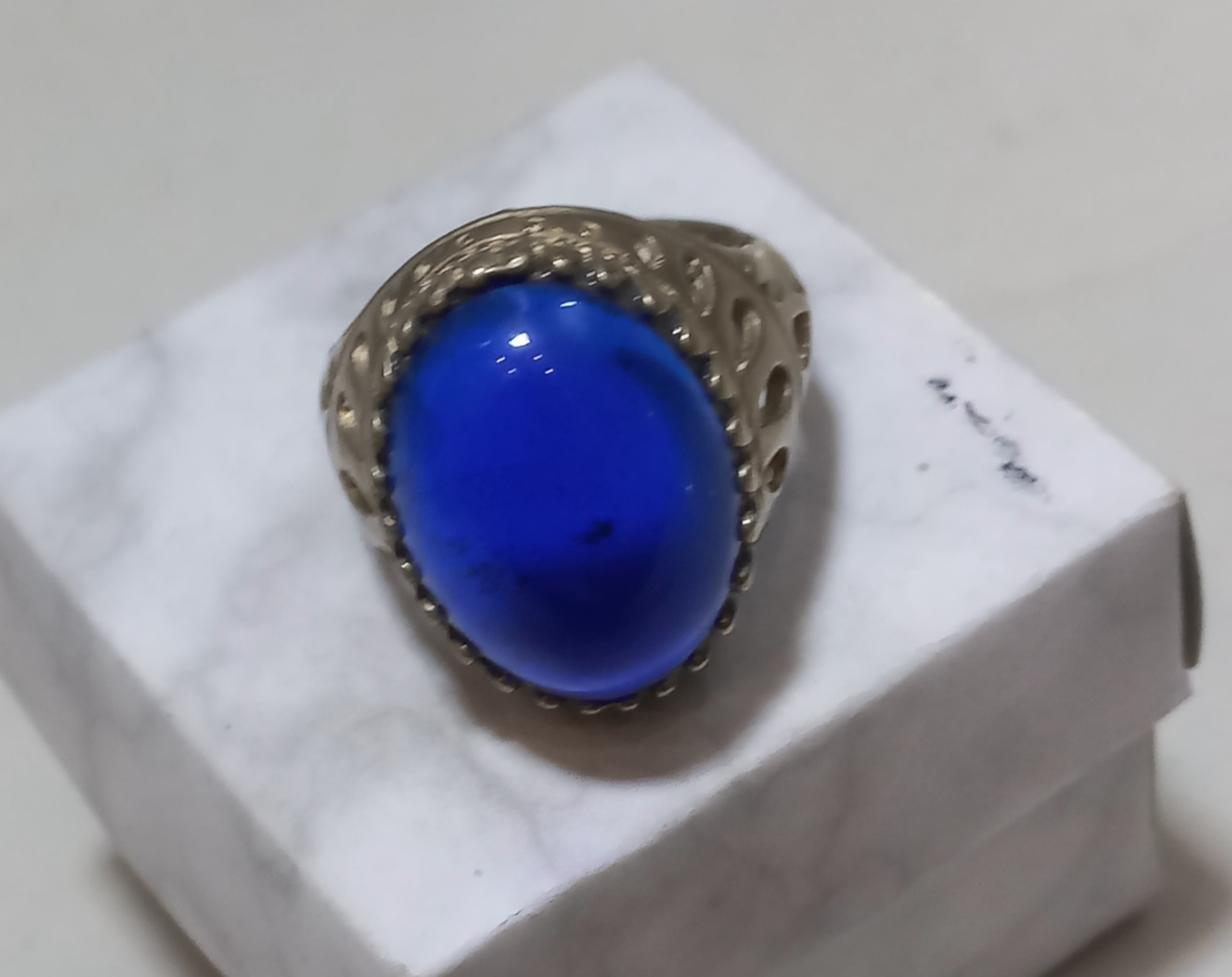 انگشتر یاقوت ابی کلاسیک