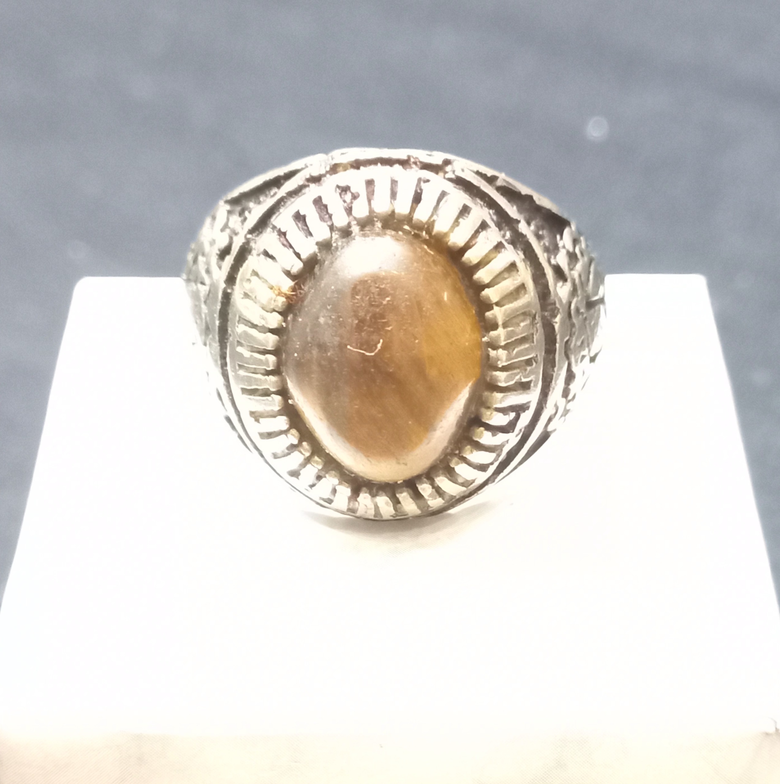 انگشتر چشم ببر