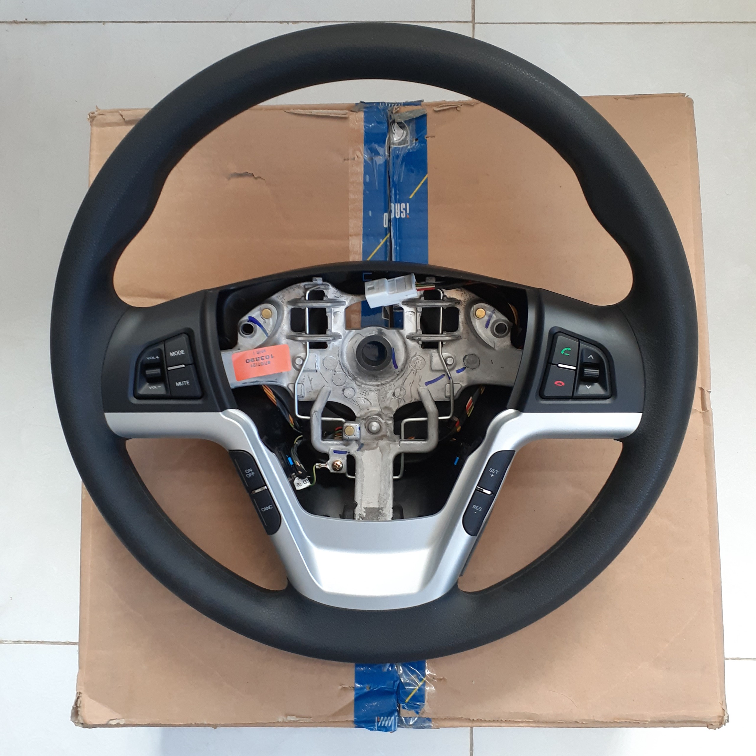 غربیلک فرمان 207 رانا با کلیدها کروز ایساکو شرکتی