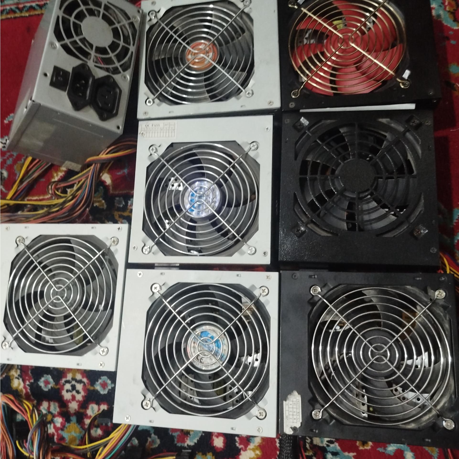 7 عدد پاور کامپیوتر فن بزرگ و یک عدد فن کوچک