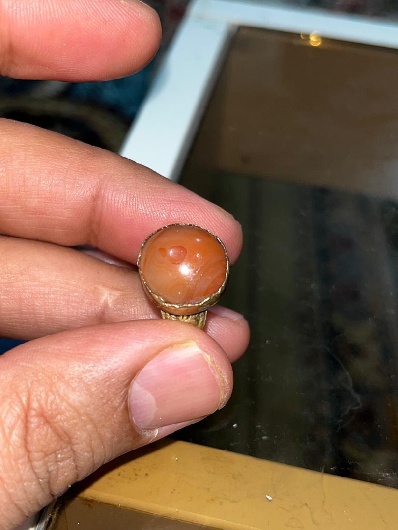 انگشتر عقیق تمام چشمدار