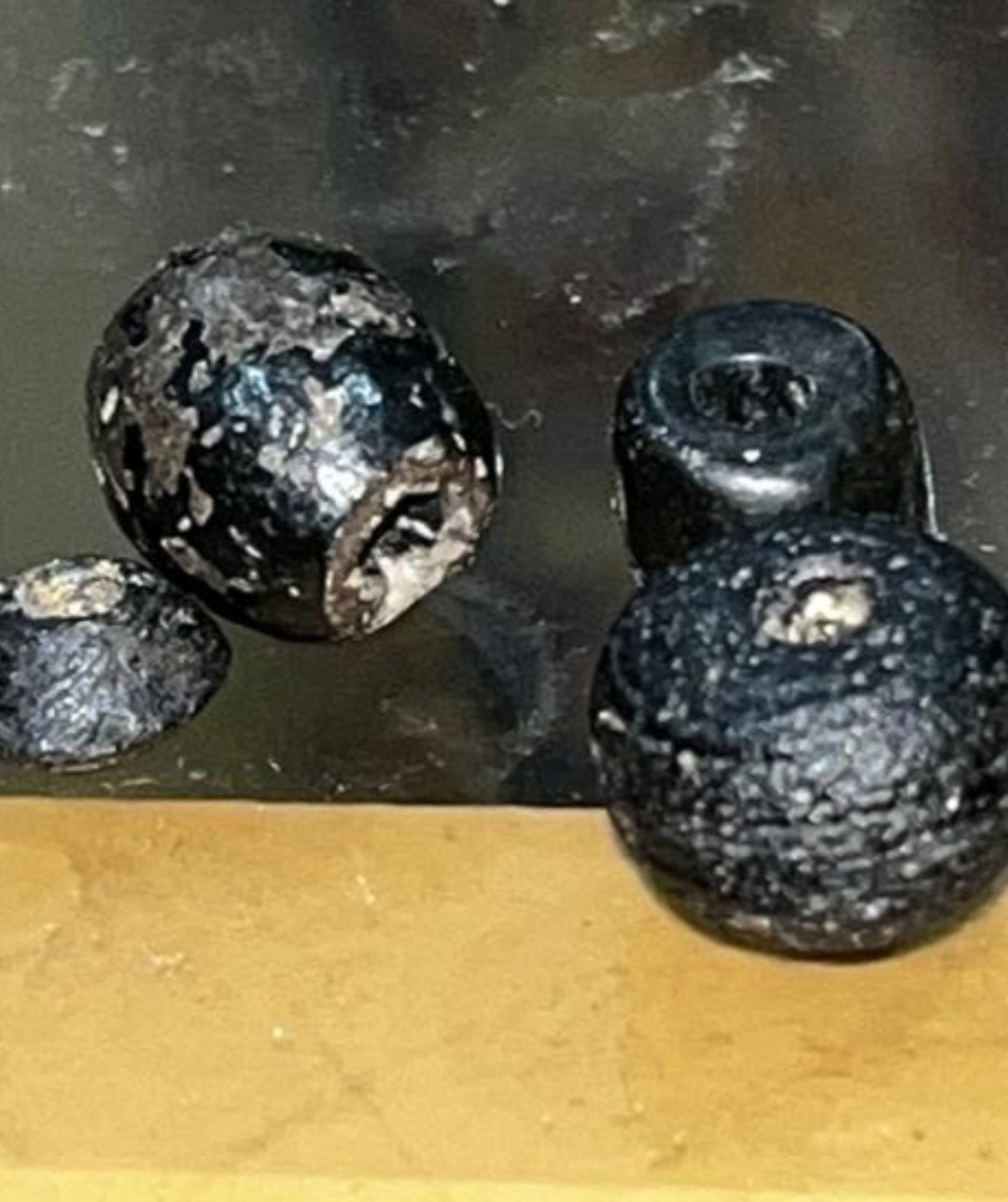 مهرهای مشکی بااصالت