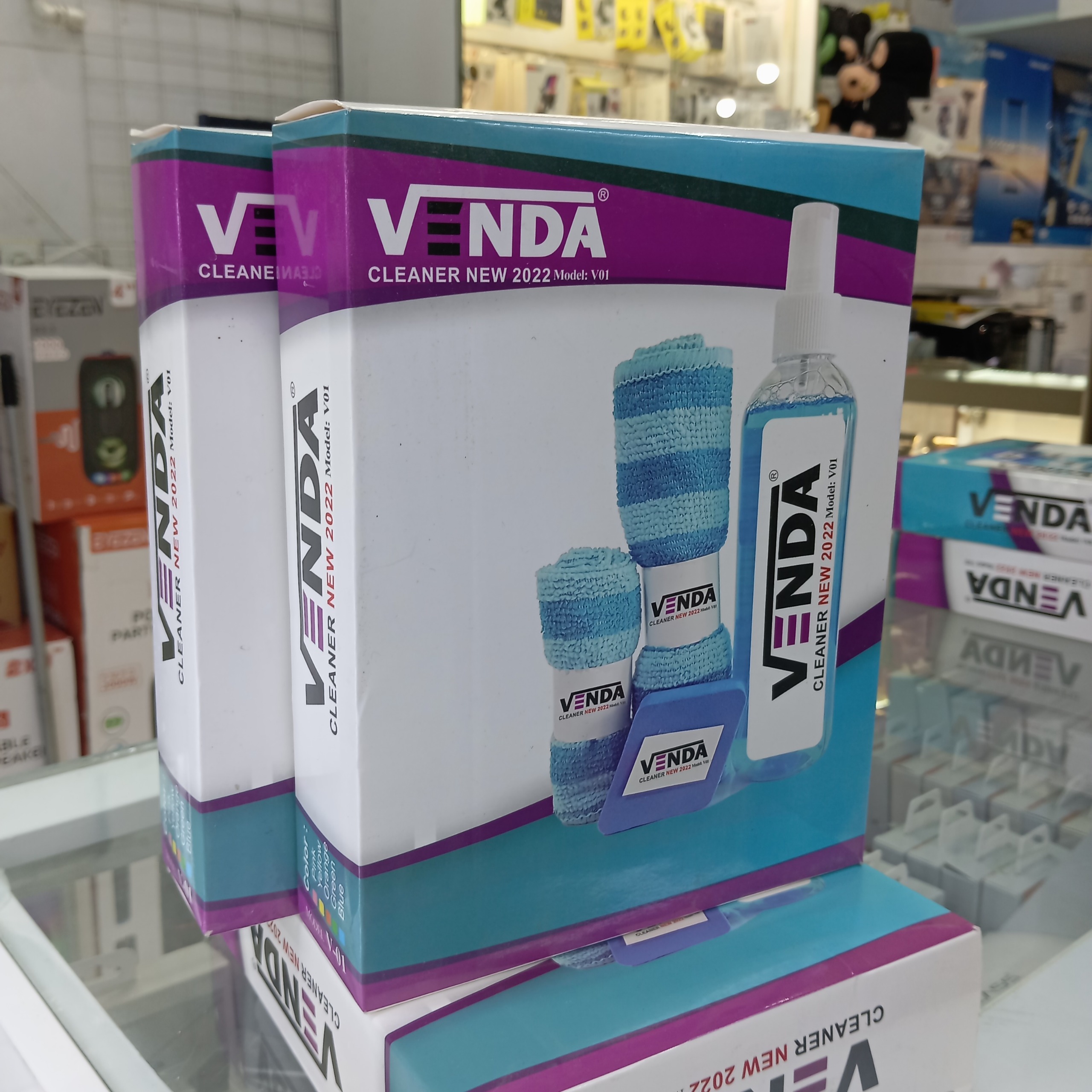 تمیز کننده LED و LCD