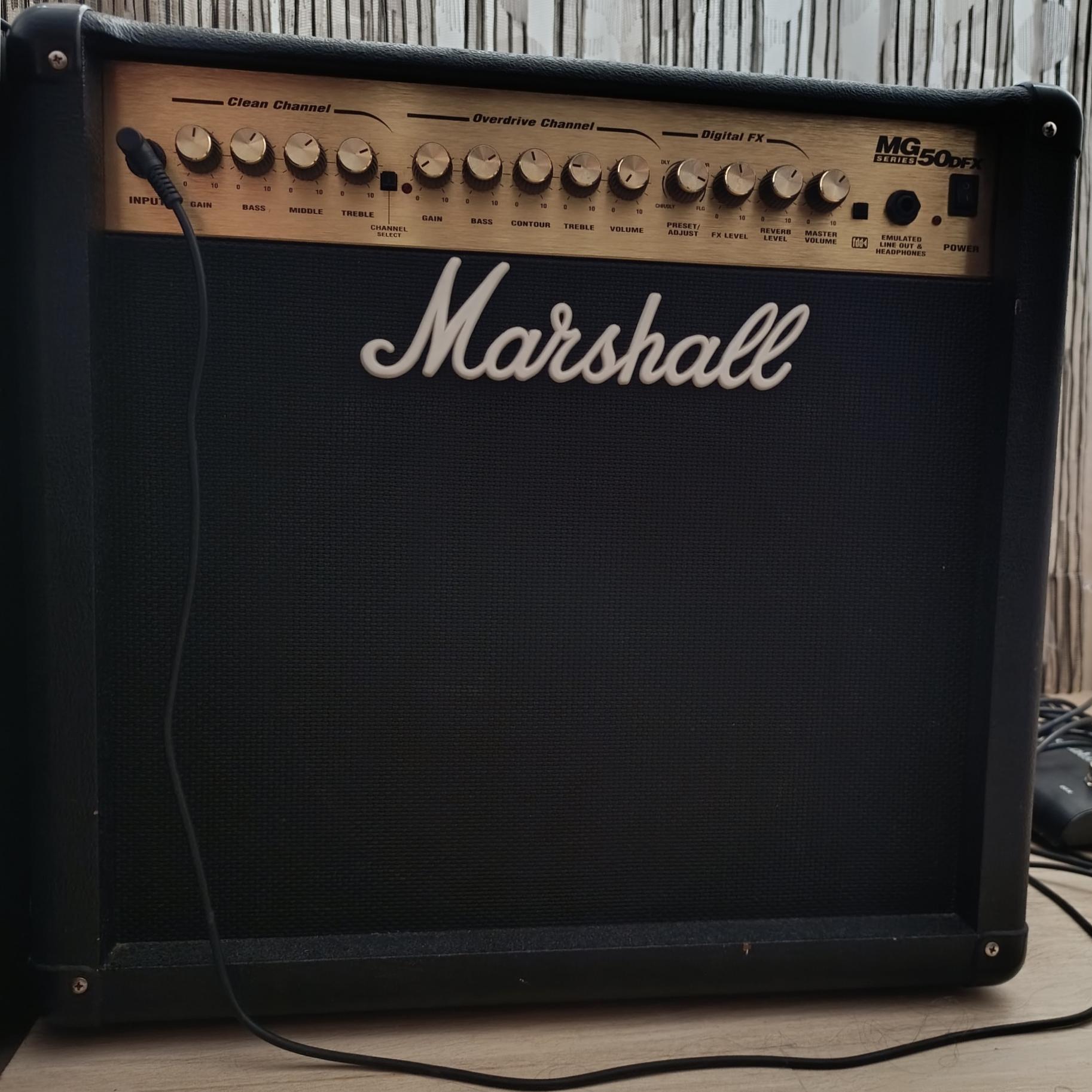آمپلی فایر مارشال Marshall mg 50 Dfx