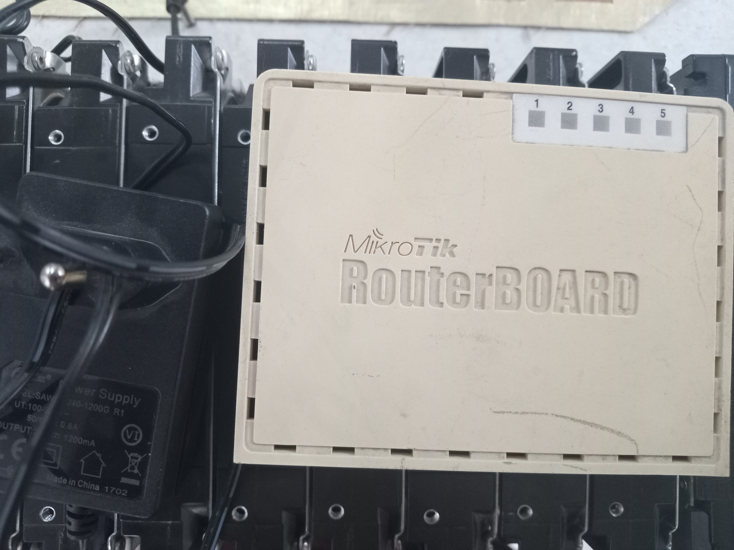 روتر میکروتیک Rb750Gl