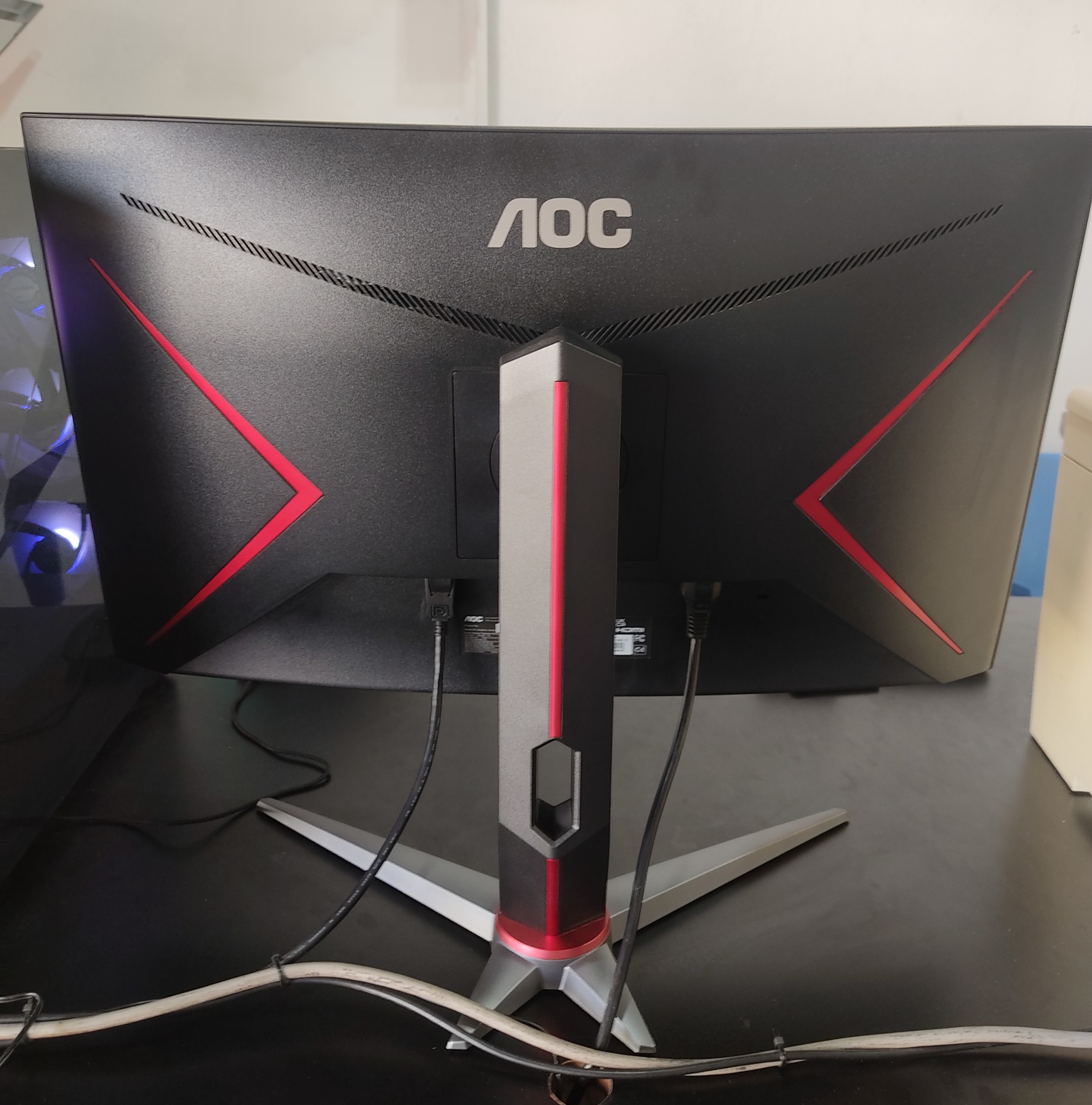 مانیتور گیمینگ AOC سایز 27 اولد 165 هرتز