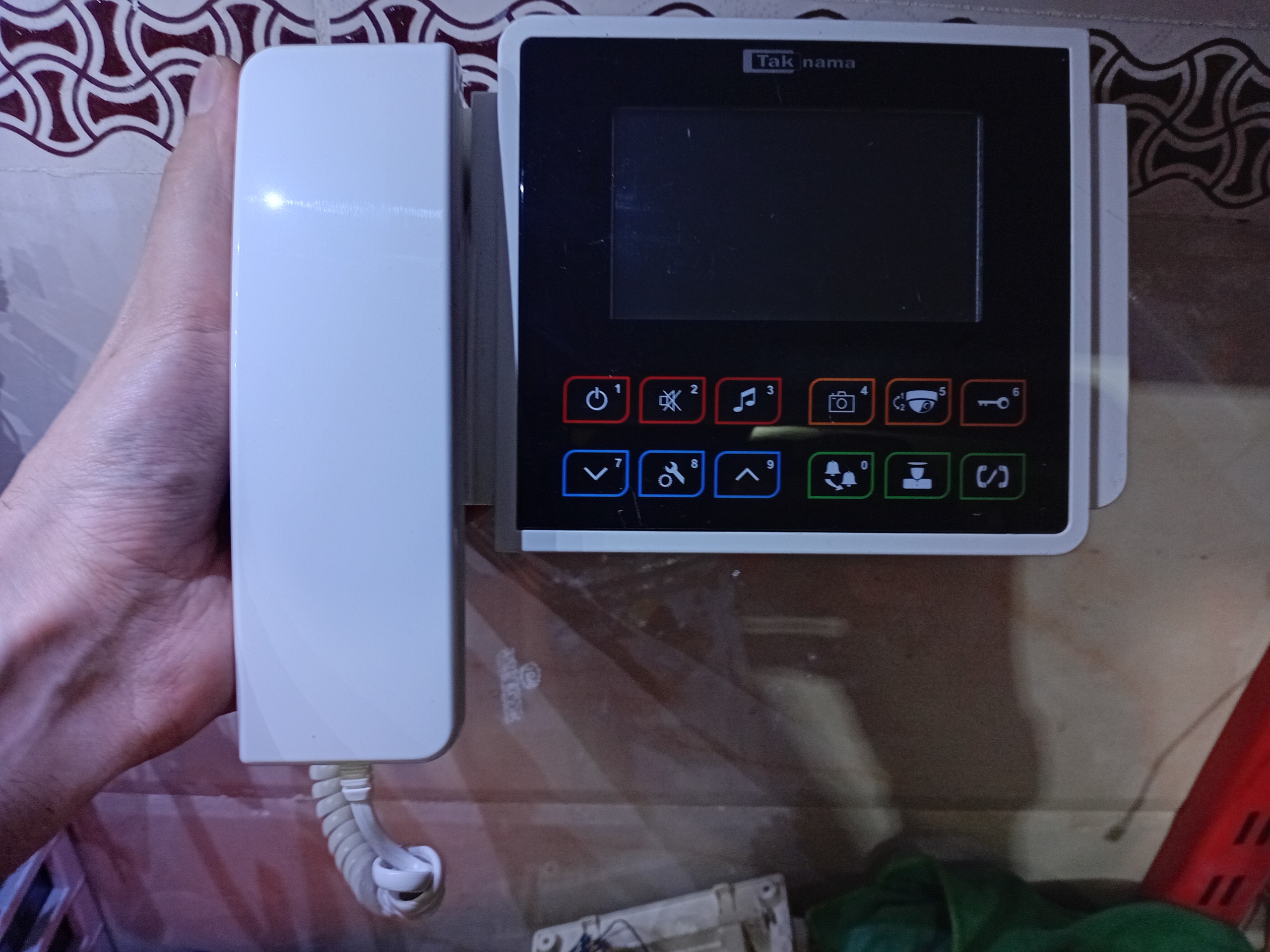 ایفون تصویری تکنما C43