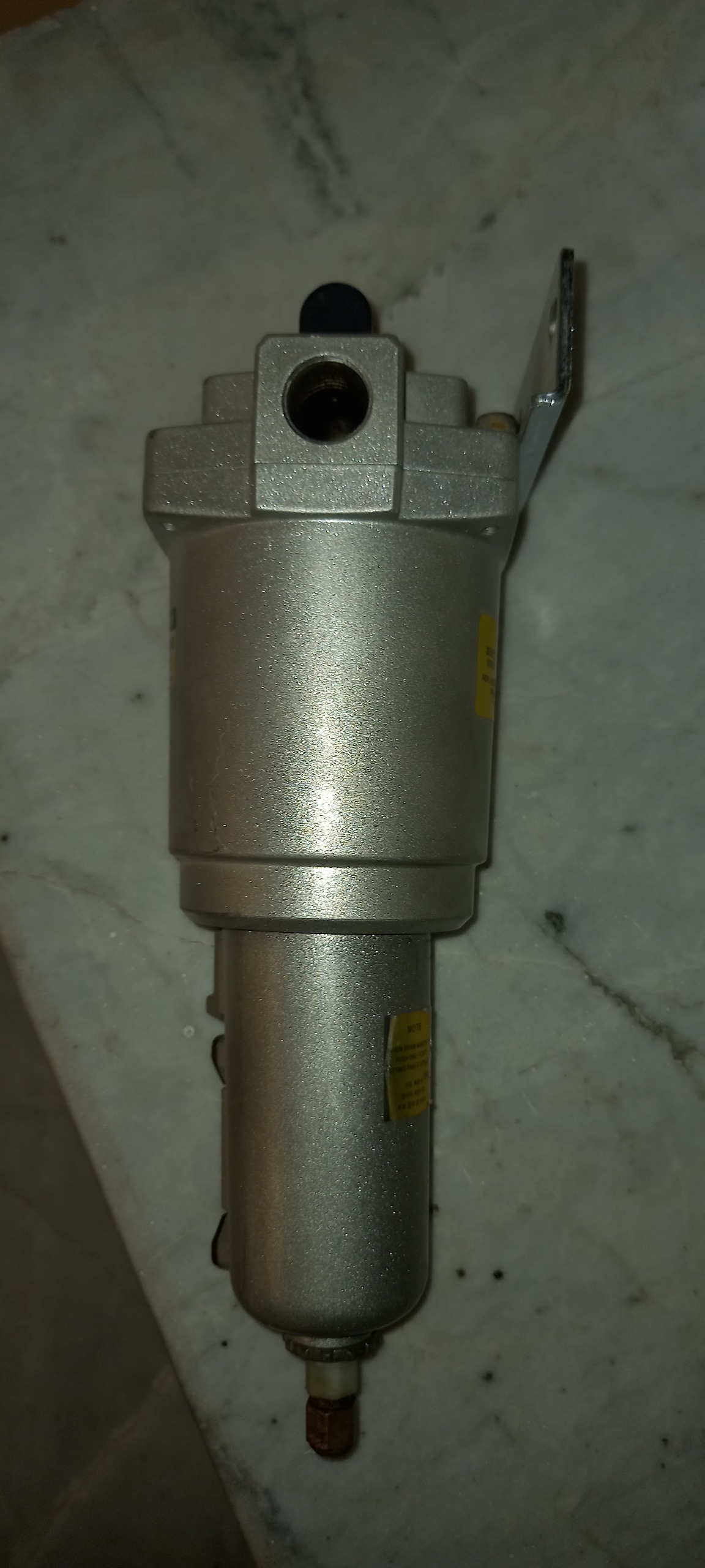 واحد مراقبت. .بزرگ