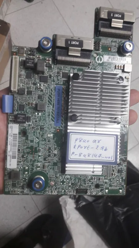 رید کنترلر سرور اچ پی HP P840 4GB Controller