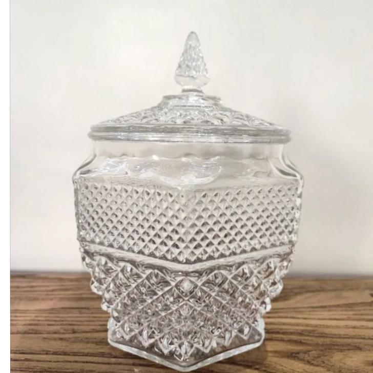 بیسکویت خوری یا بانکه کریستال