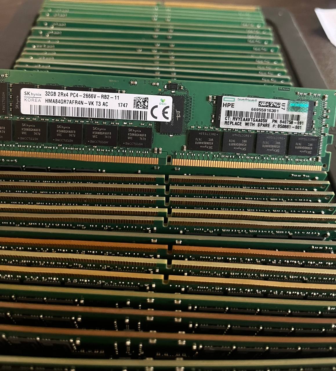 رم سرور اچ پی  HPE 32GB 2Rx4 PC4 2666V 840758-091
