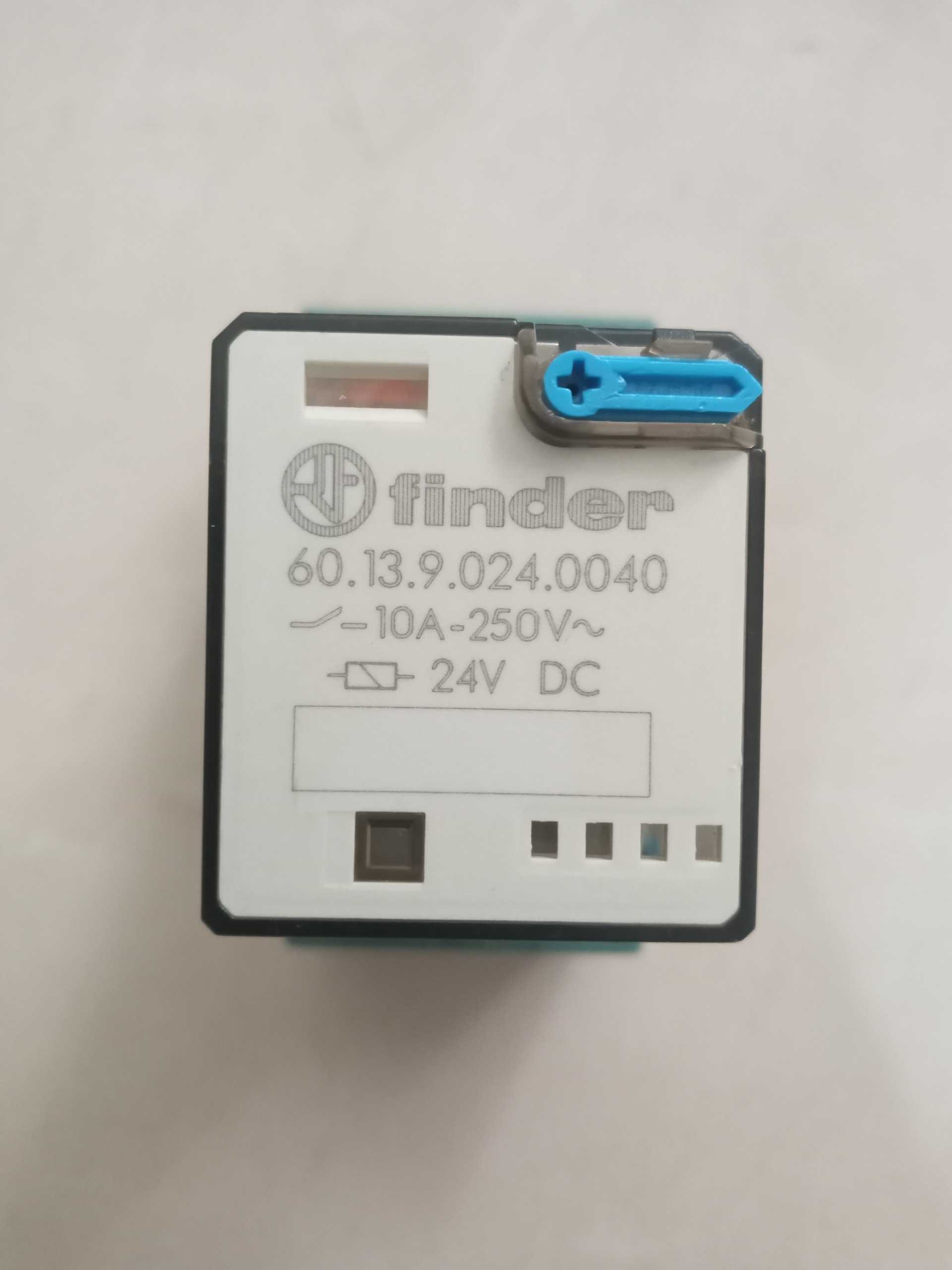 رله فیندر 11پایه 24 ولت اصلی