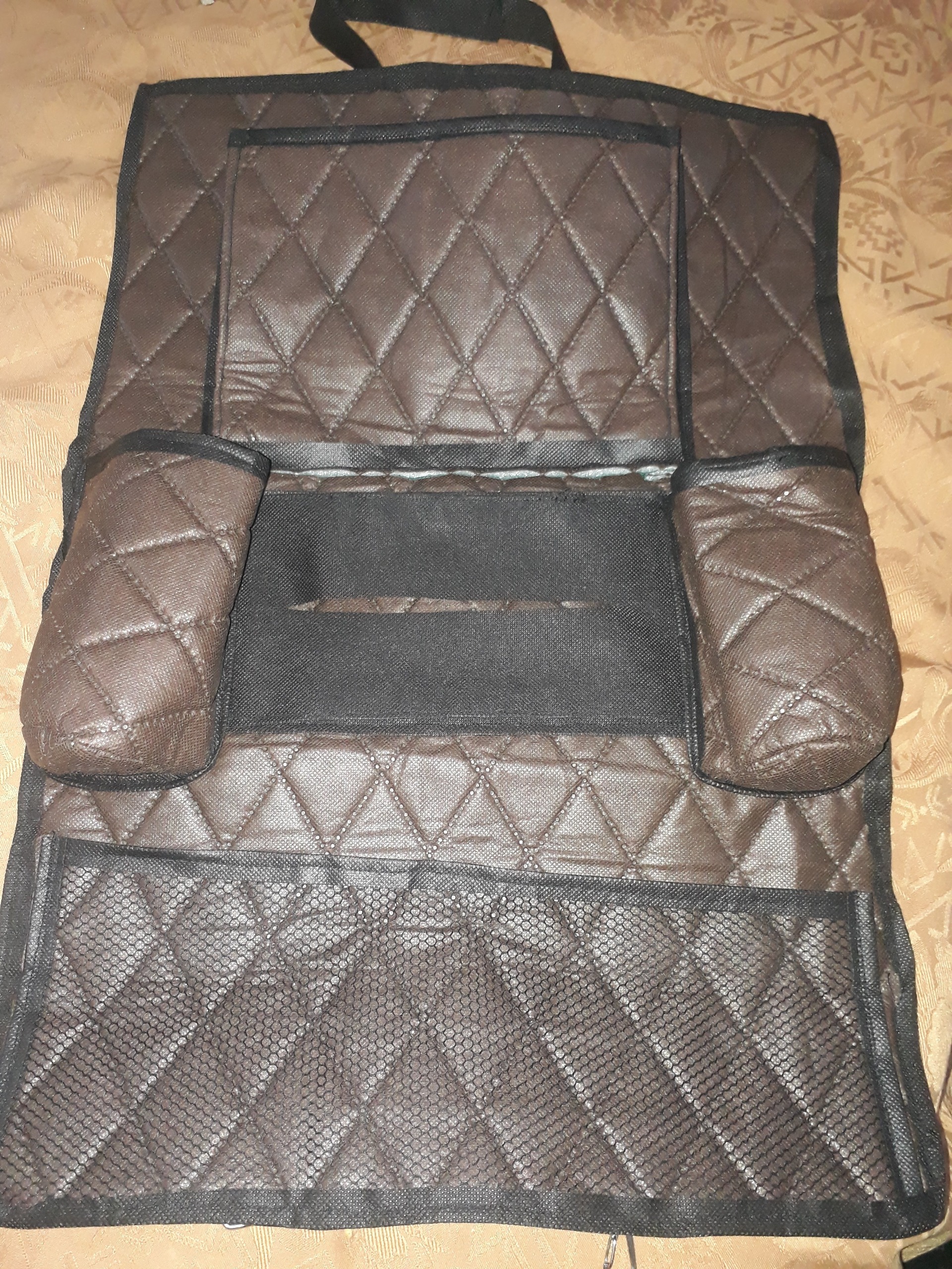 نظم دهنده پشت صندلی ماشین