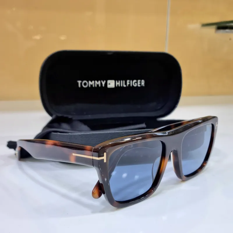 عینک آفتابی مردانه TOM FORD 1077
