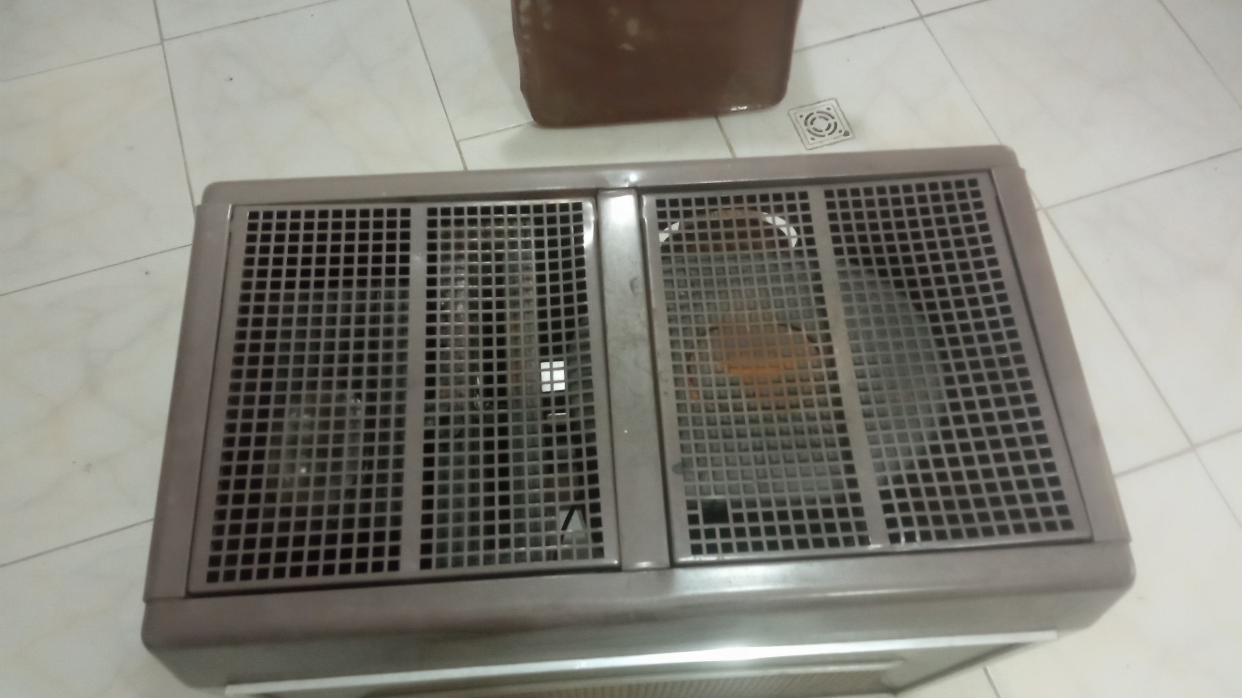 بخاری نفتی قدیمی