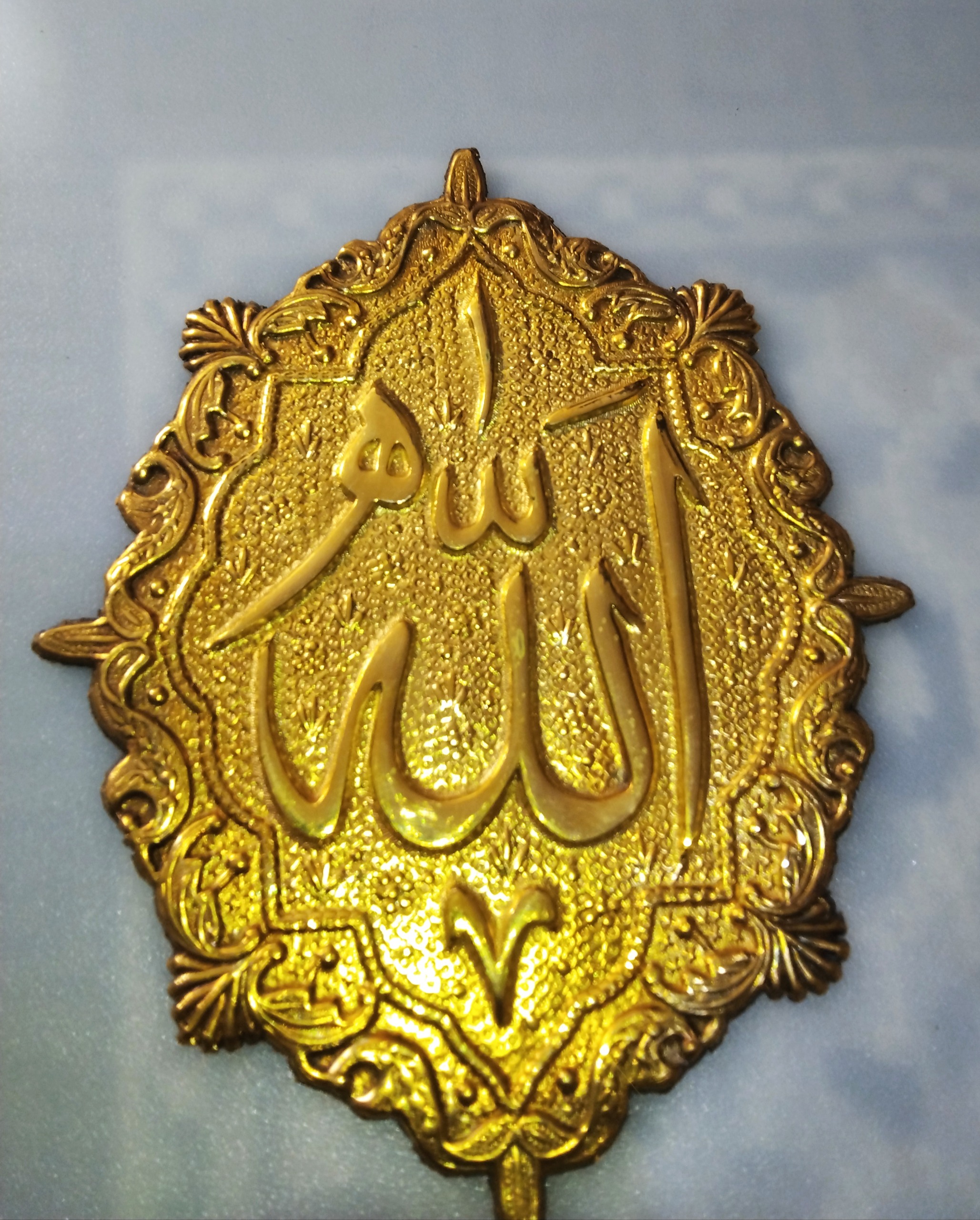 دیوار کوب الله قدیمی با روکش طلا