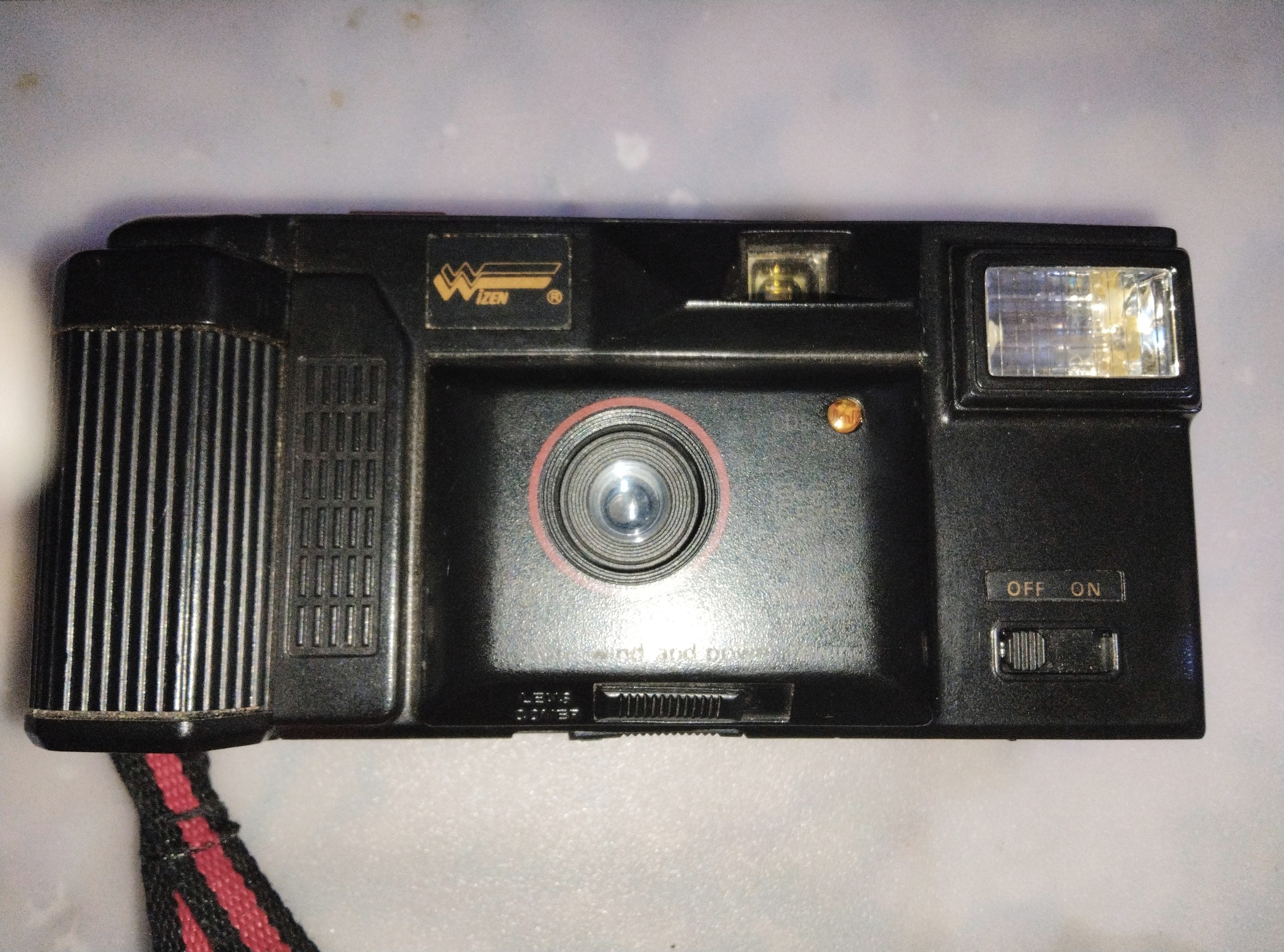 دوربین عکاسی قدیمی آنتیک