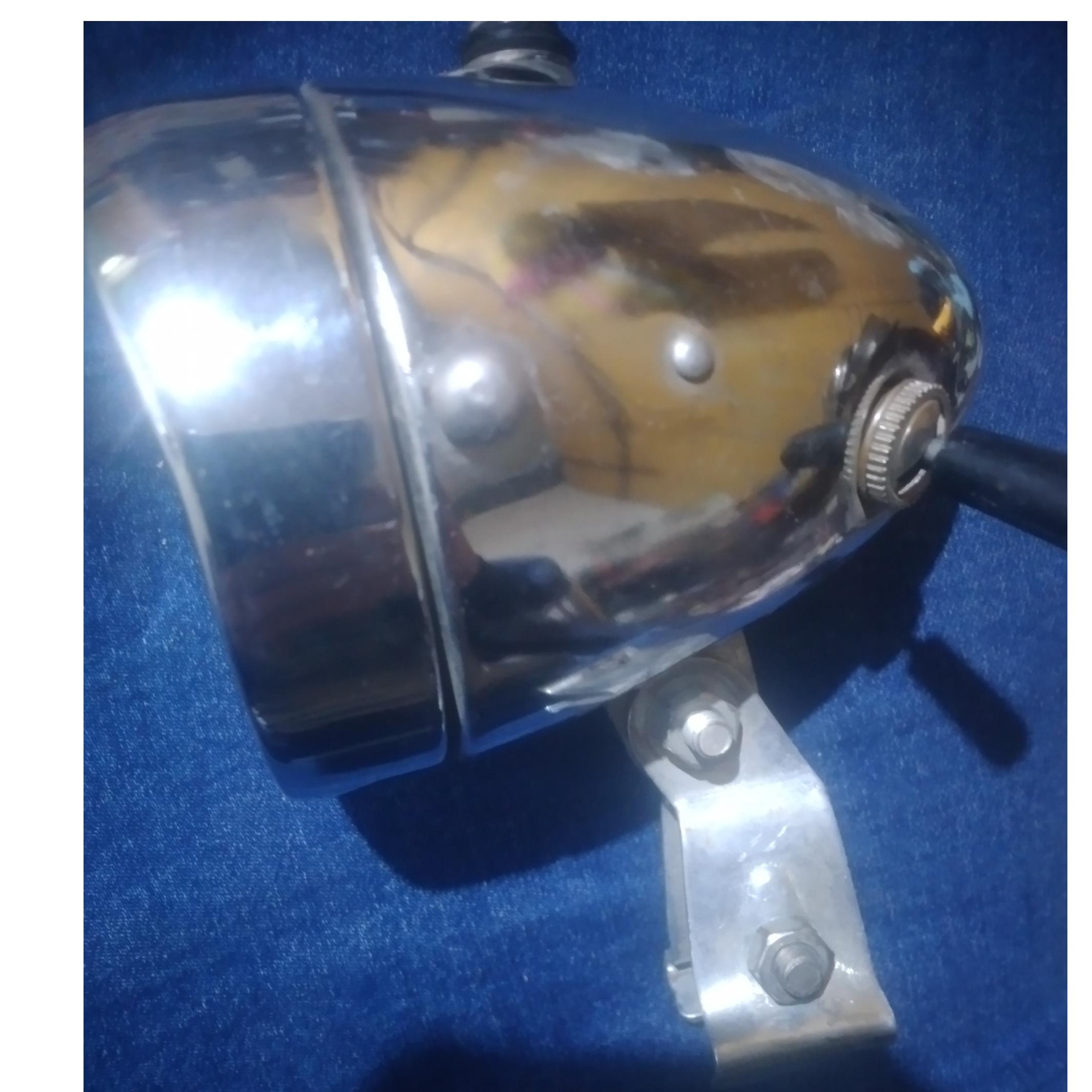 چراغ جلوی دوچرخه قدیمی ژاپنی