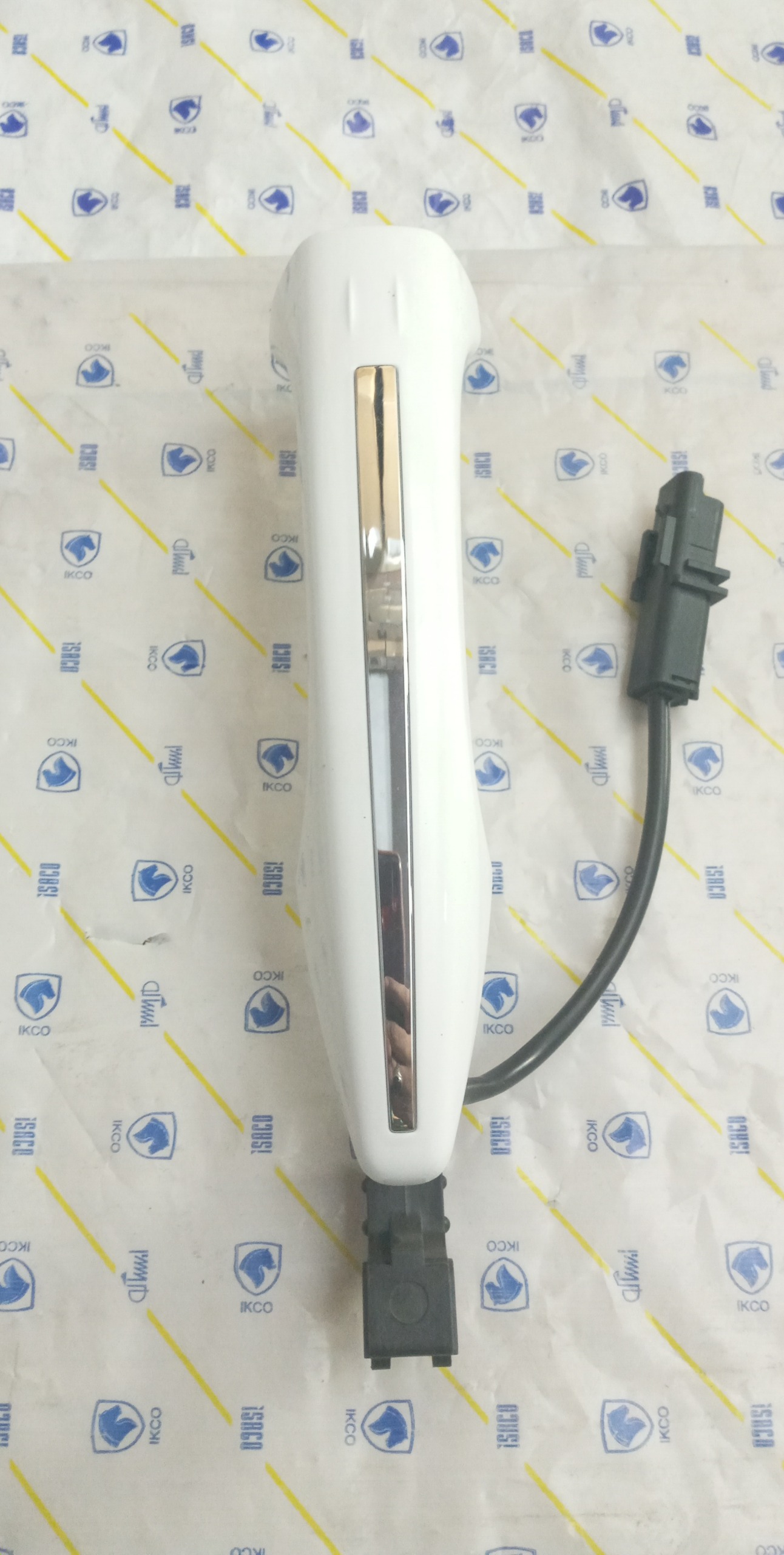 دستگیره بیرونی تارا اتومات رنگ سفید keyless دار