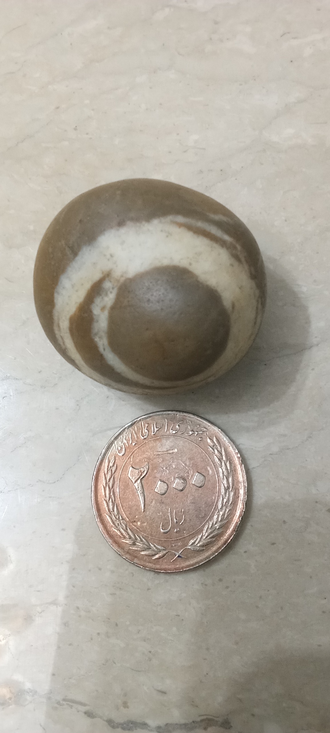 سنگ طوق سفید زیبا