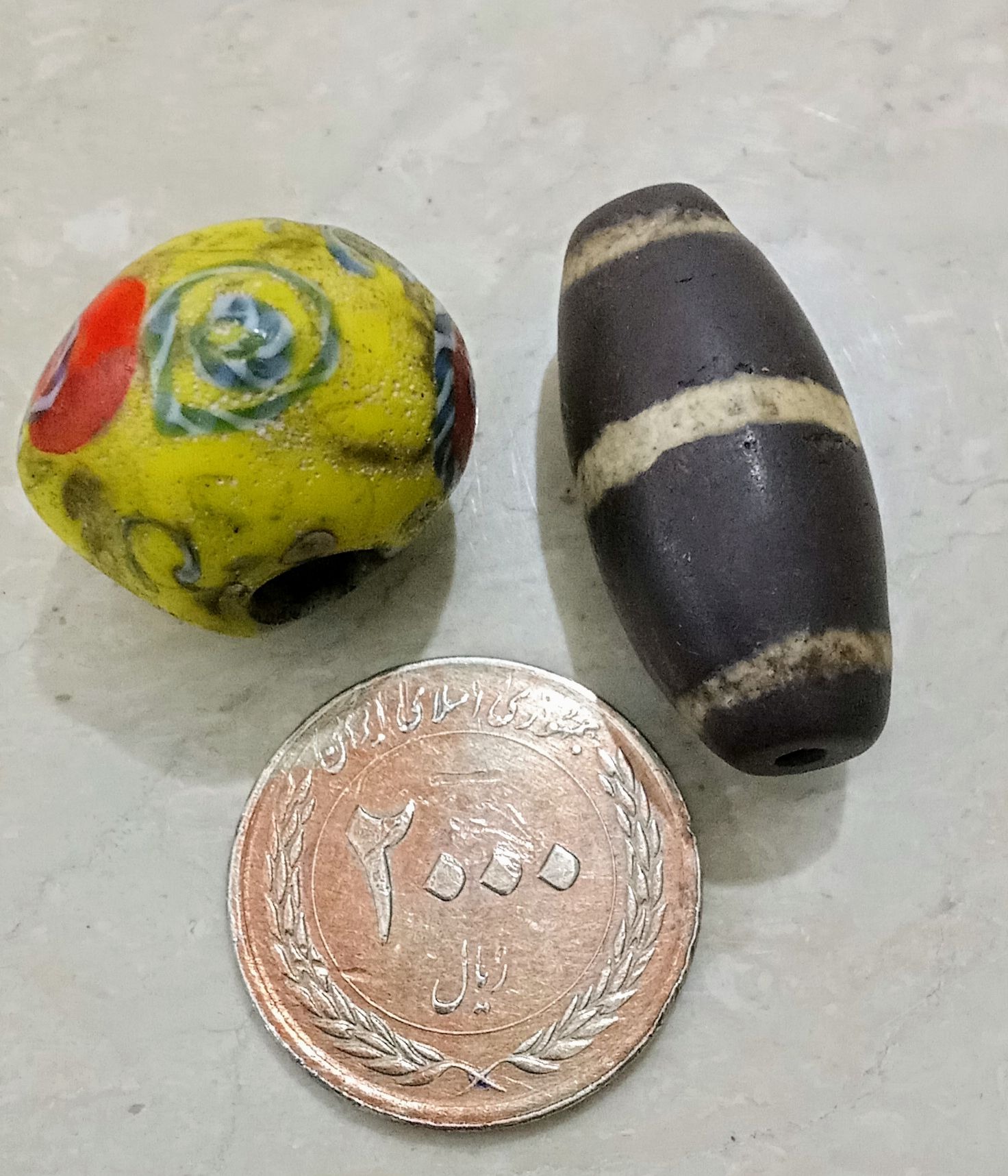 یک جفت مهره قدیمی